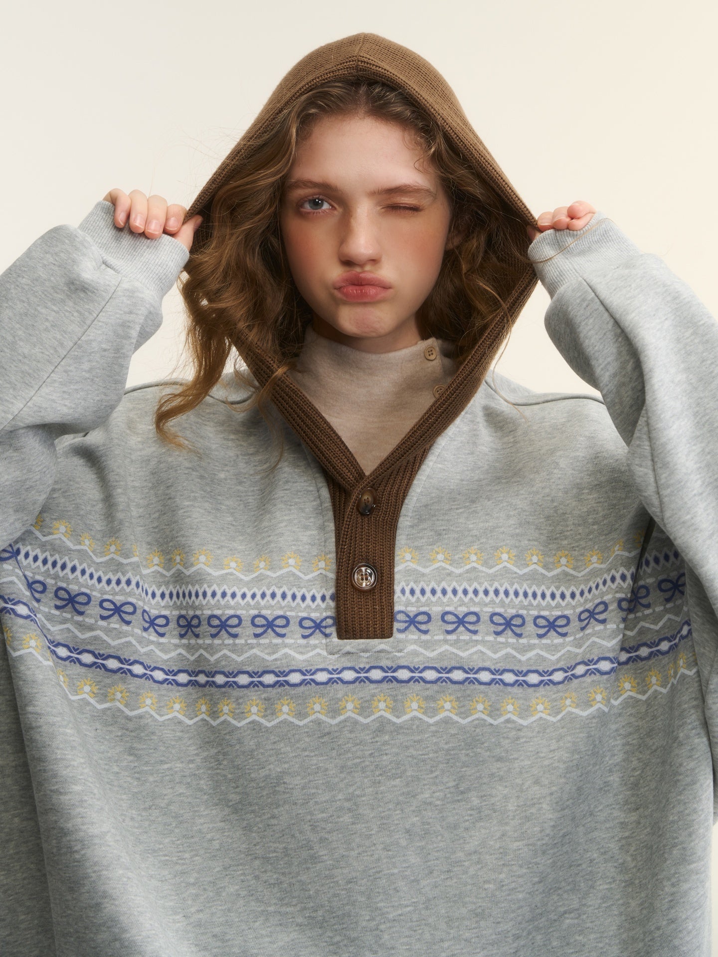 AsGony ASG25545 Fel Island printed casual hooded sweatshirt