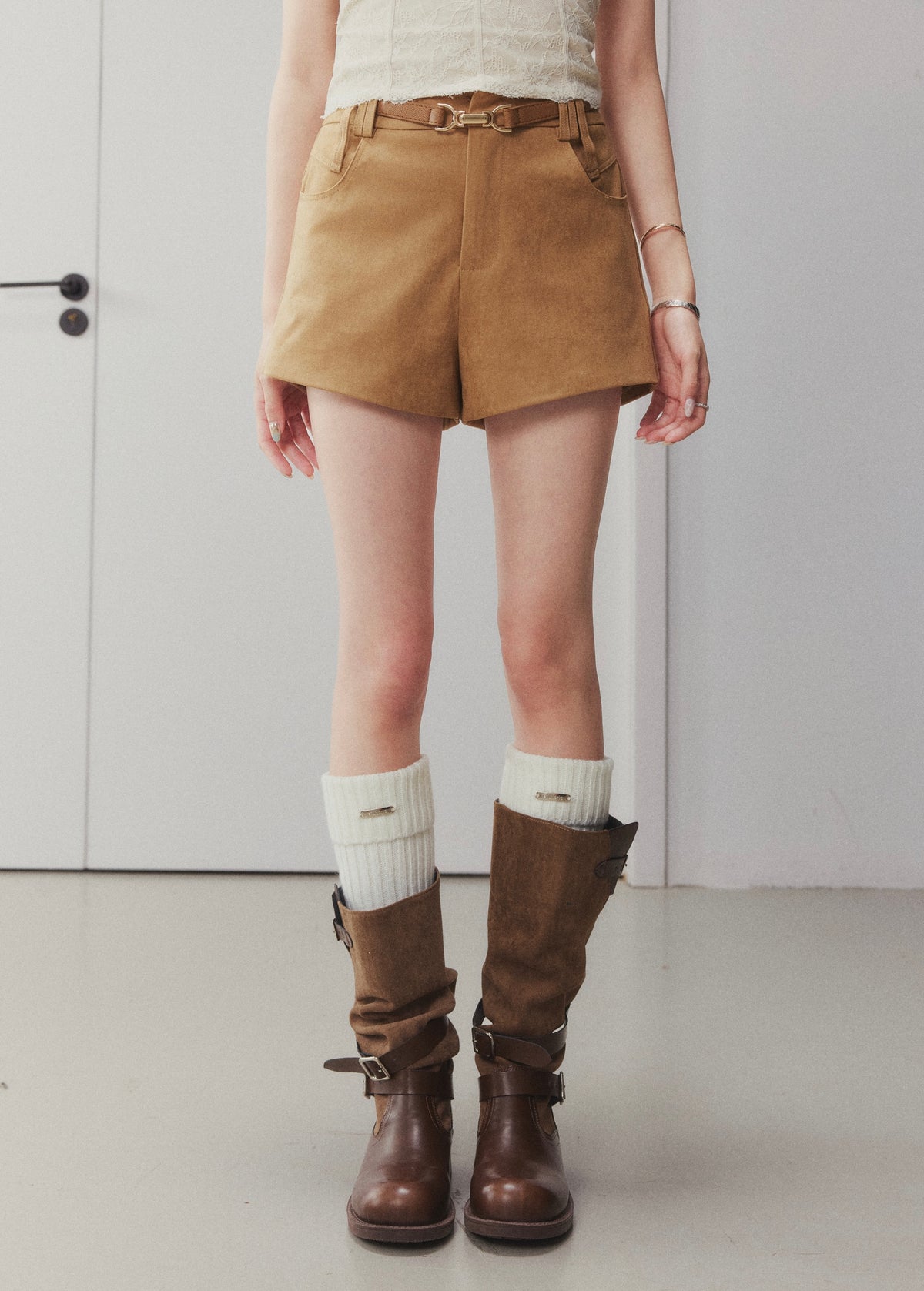 OTEBANBASS Ote260927 High-Waist Versatile Suede Shorts