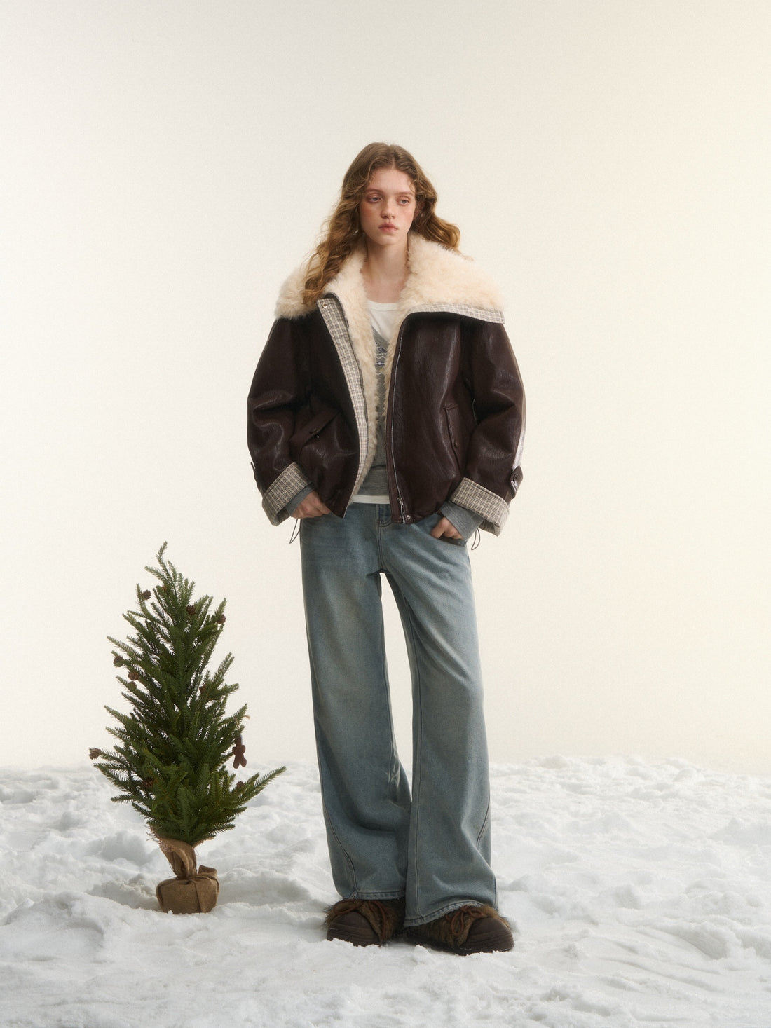 AsGony ASG252690 Grid splicing suede collar short leather down jacket