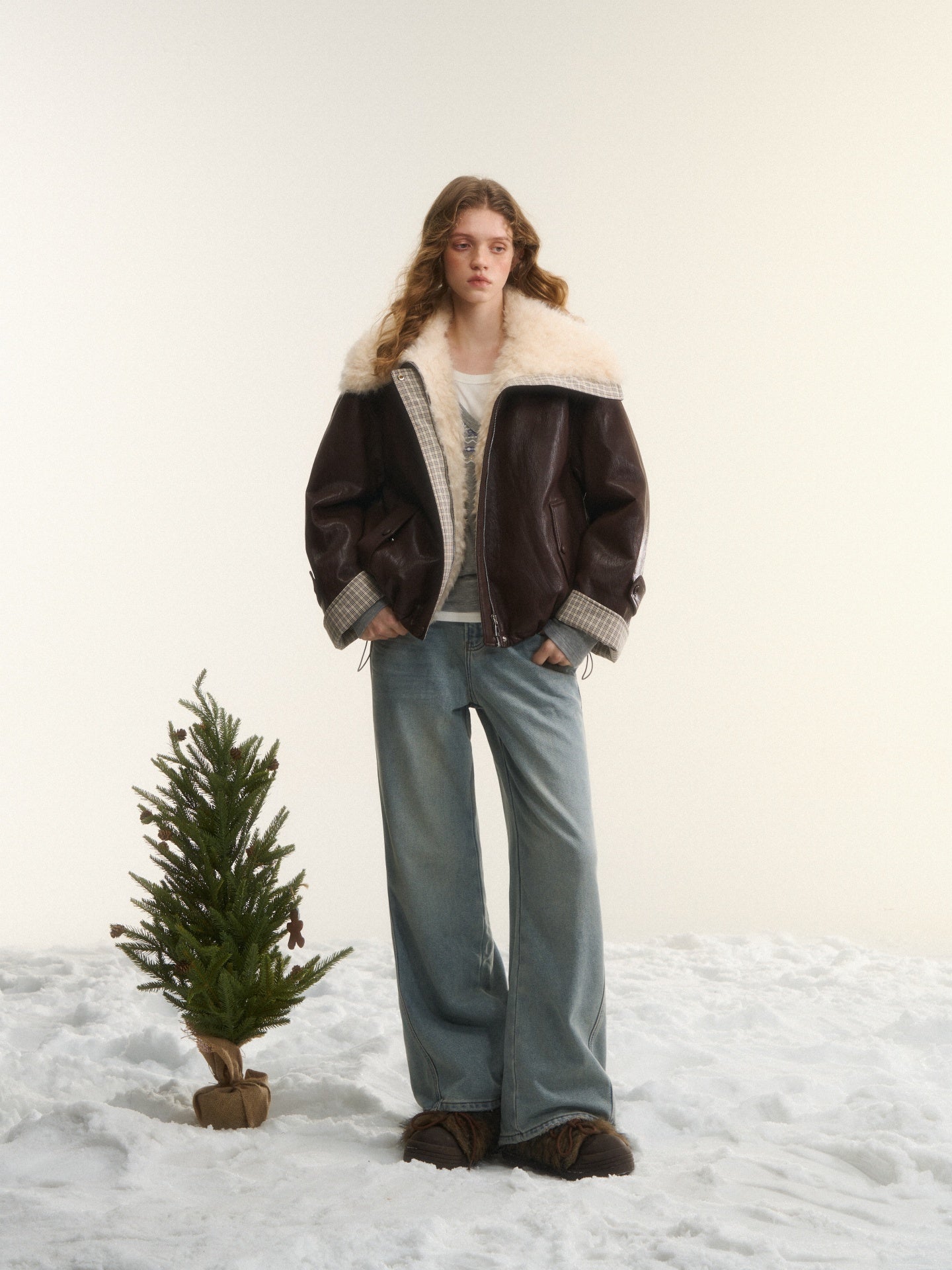 AsGony ASG252690 Grid splicing suede collar short leather down jacket