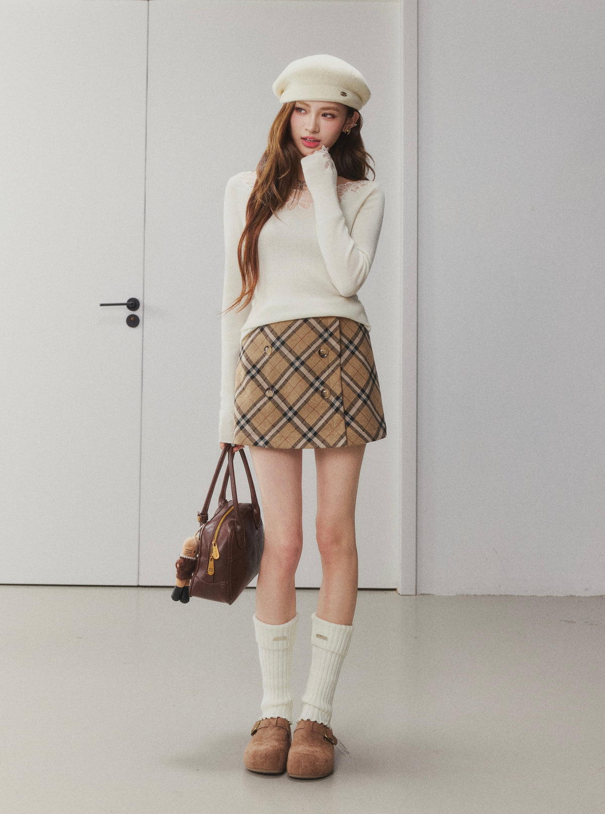 OTEBANBASS Ote260907 Cutout Floral Mesh Knit Top