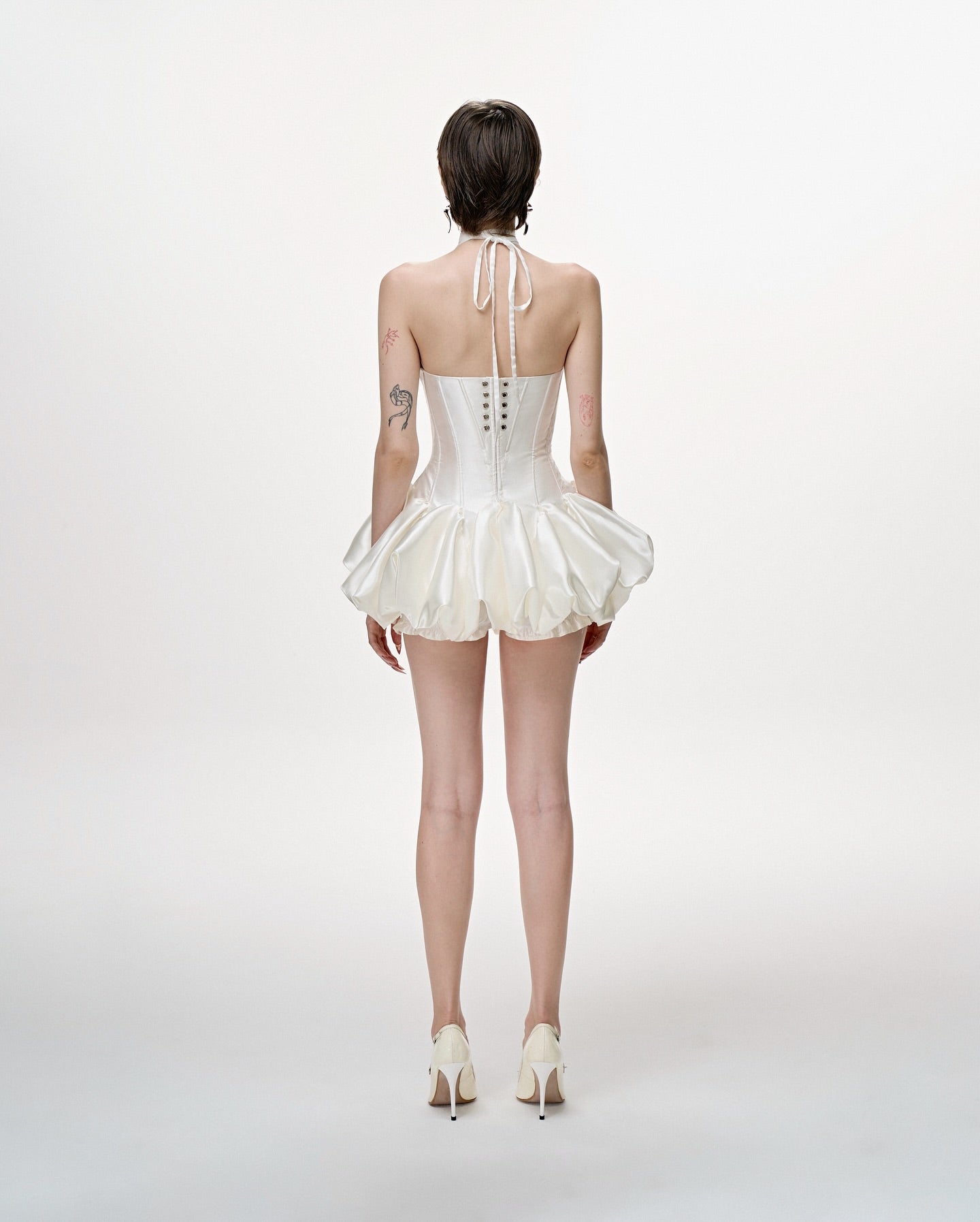 NINISESI Swan Dress