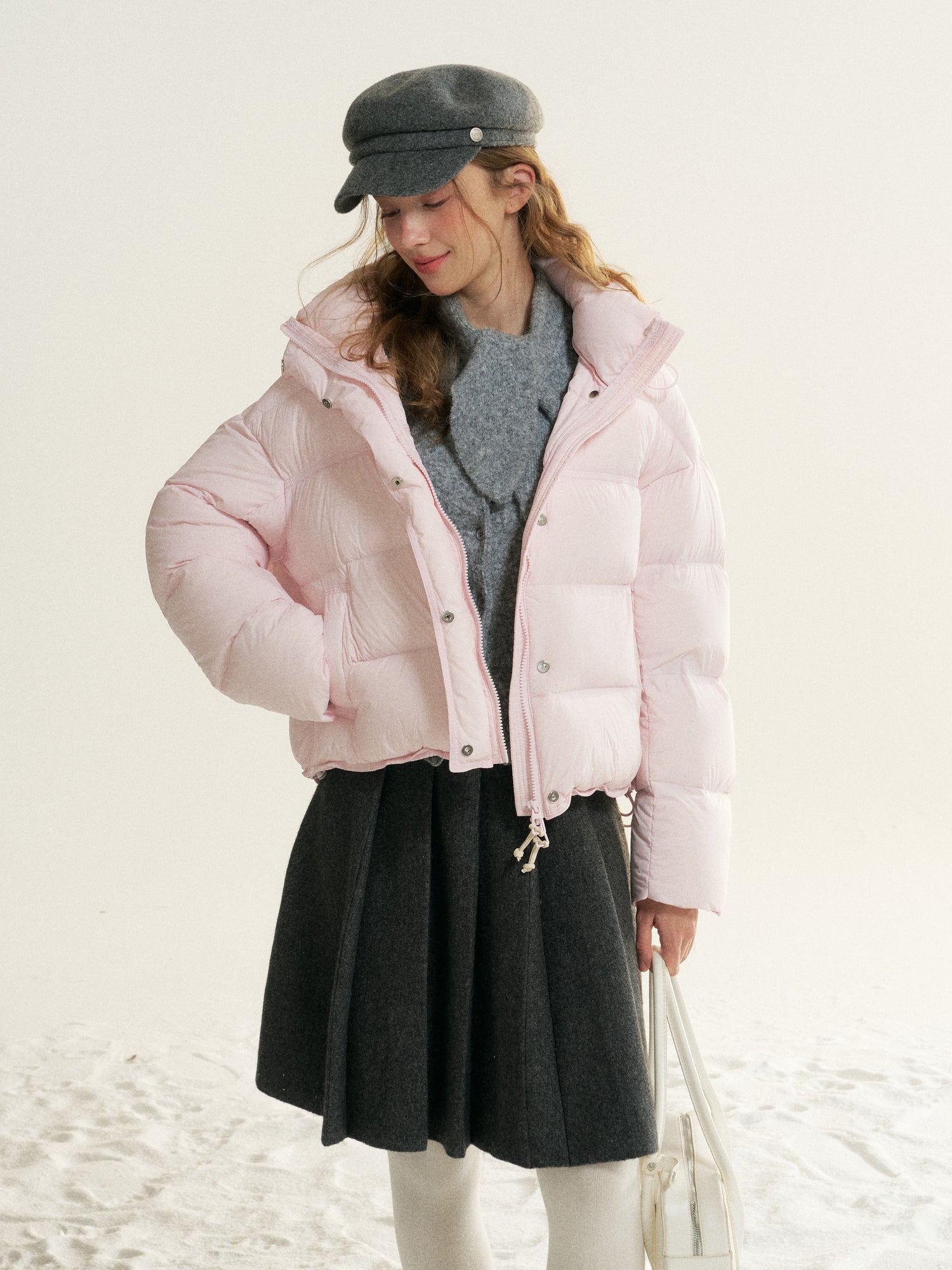 16DEWS 16D25523 Duck down hooded down jacket