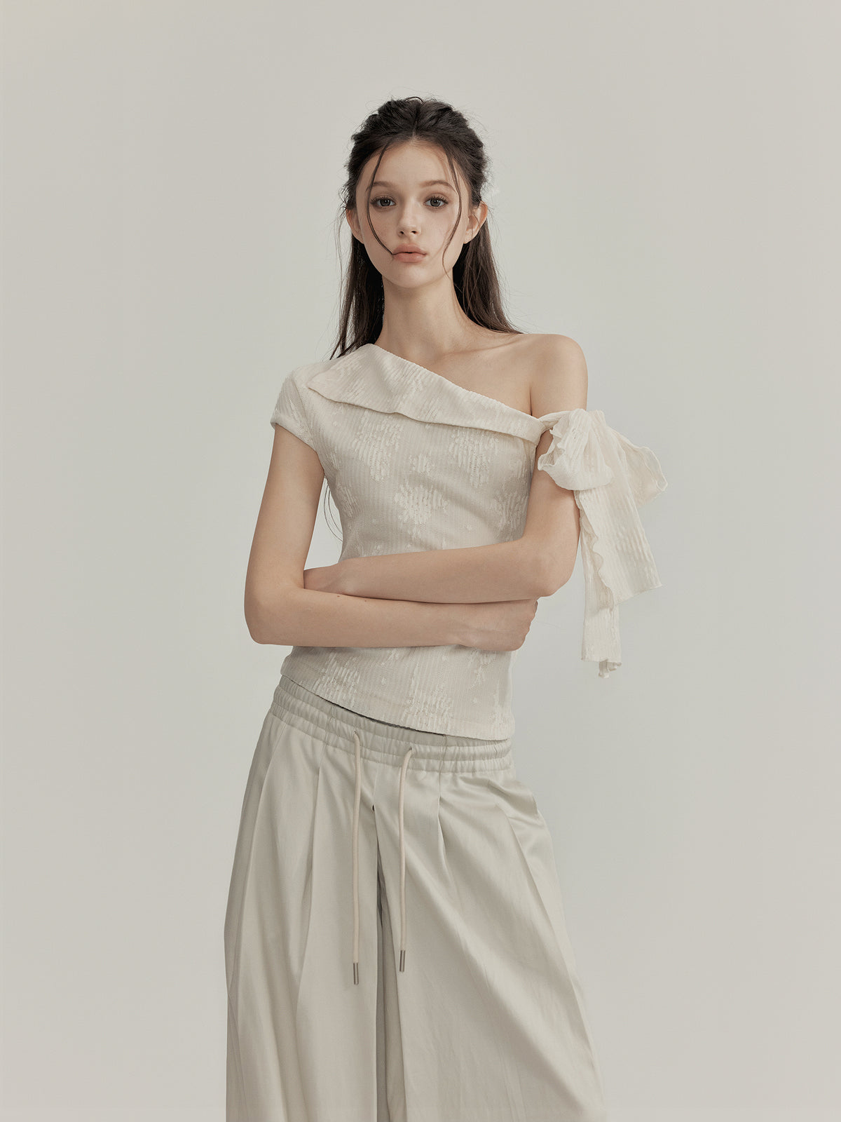 NOMEANSNO IN-STOCK N125 Slanted shoulder strap lace top