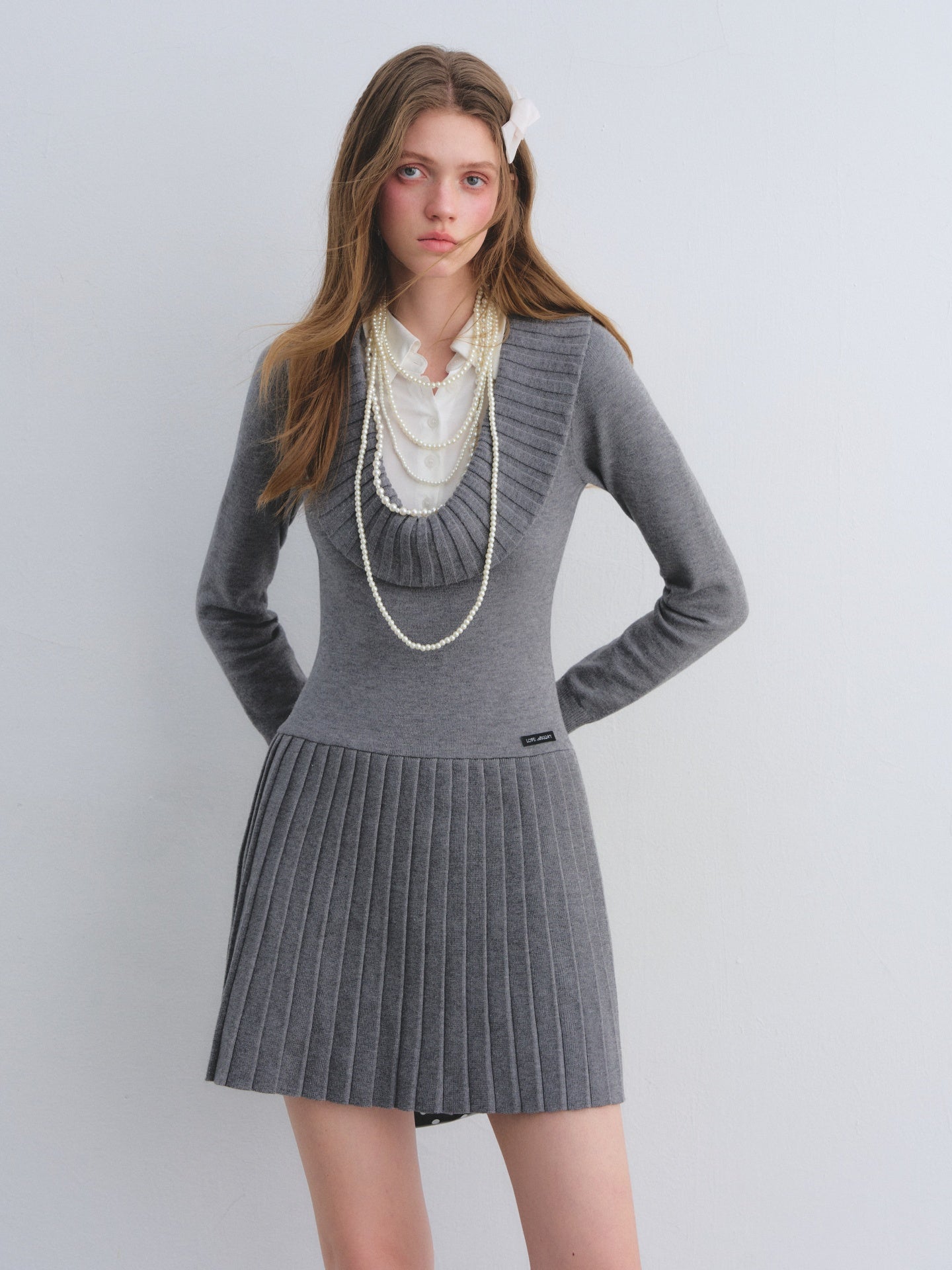 AsGony ASG25682 Fake two-piece collared pleated dress