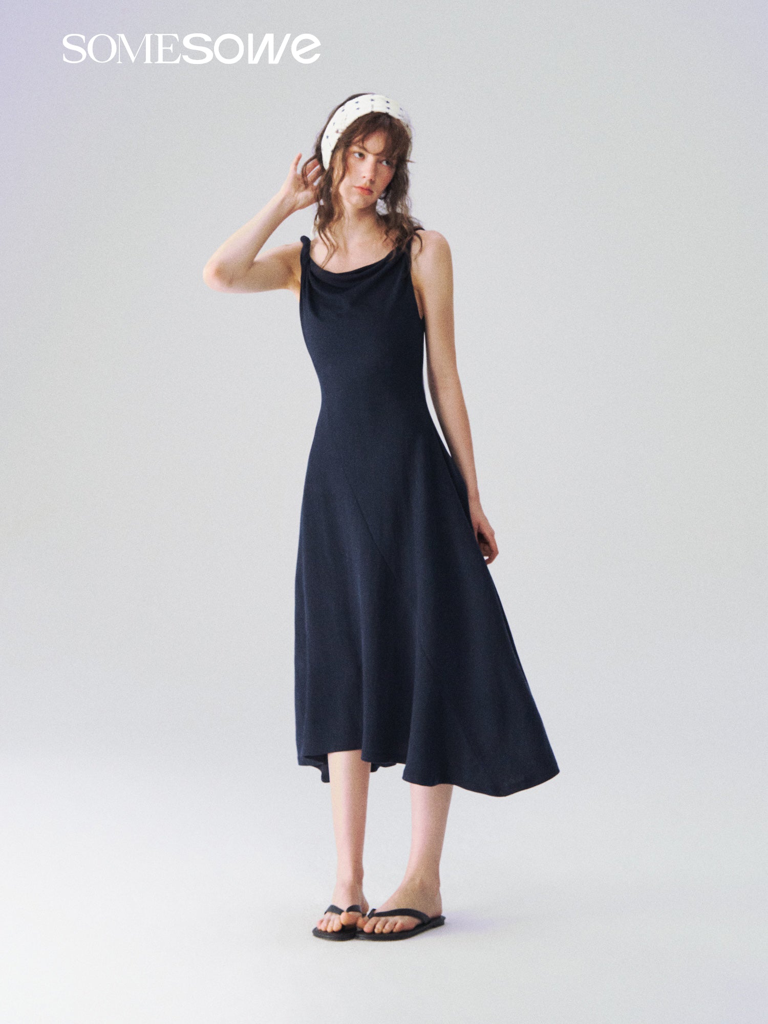 SOMESOWE S2609105 Twisted shoulder strap knit dress