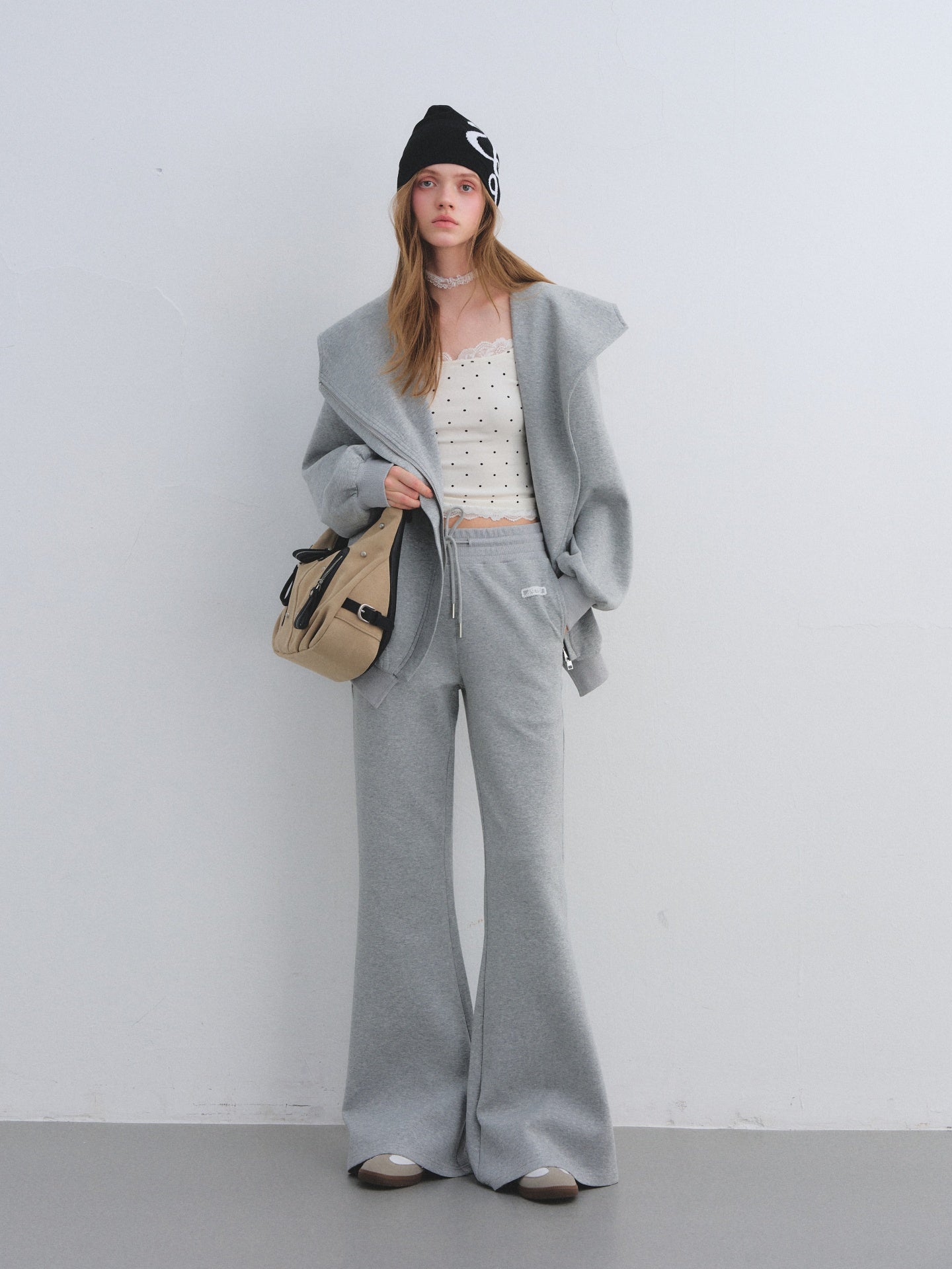 AsGony ASG25670 Lace patchwork polka dot camisole