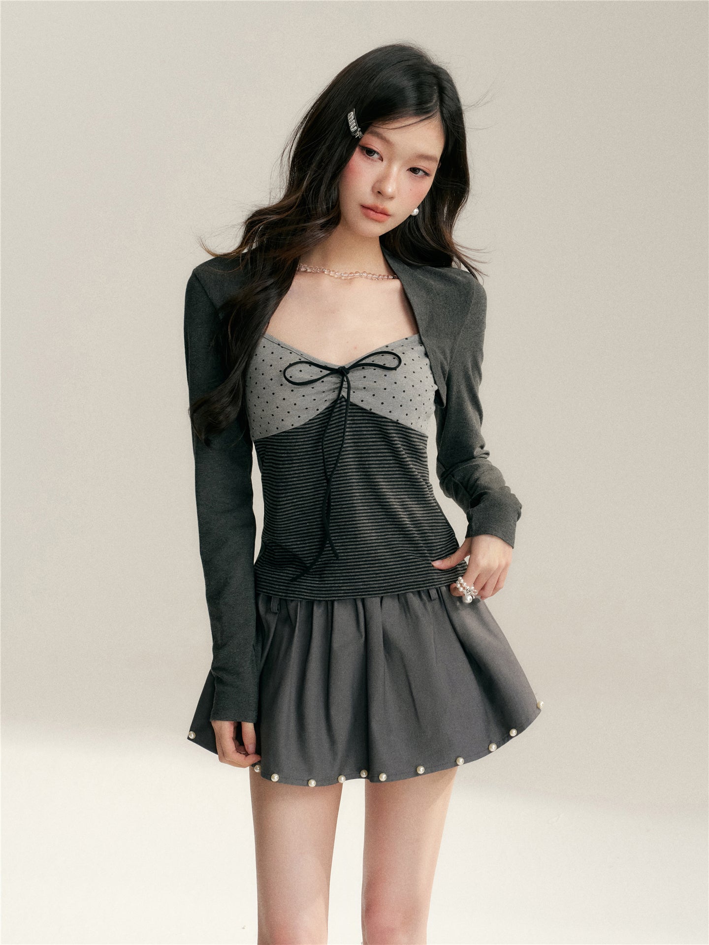 16DEWS 16D26045&amp;16D26046 Stripe contrasting fake two V-neck slim fit top + skirt set