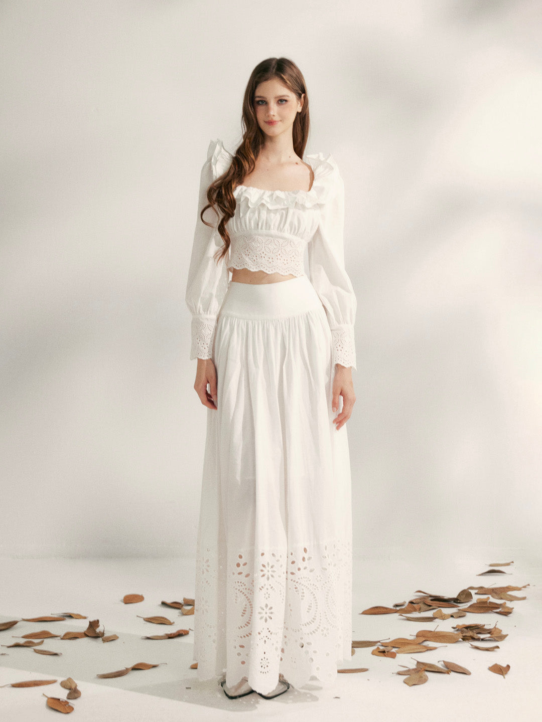 YZZI HE French embroidery hollowed out lace top + skirt set