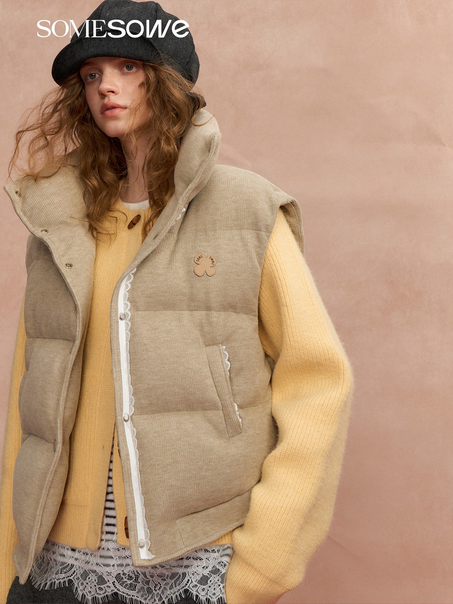 SOMESOWE S2508301 Lace patchwork stand up collar bread vest