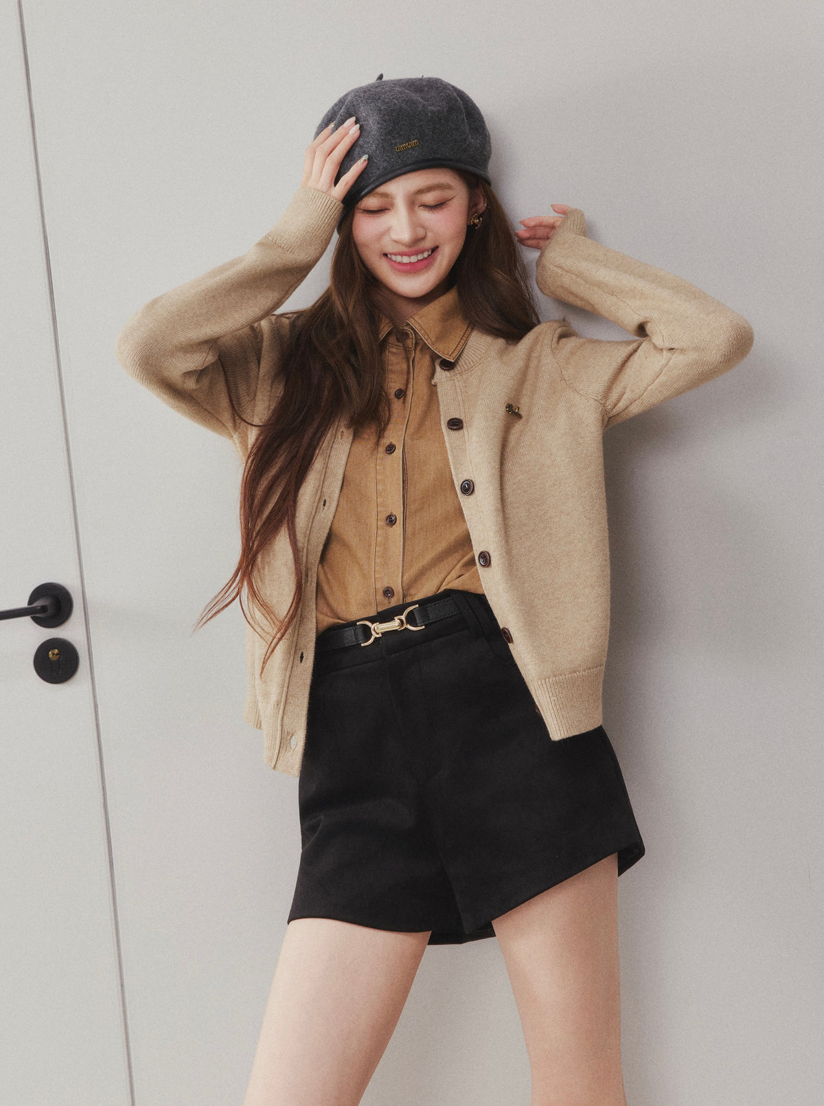 OTEBANBASS Ote260927 High-Waist Versatile Suede Shorts