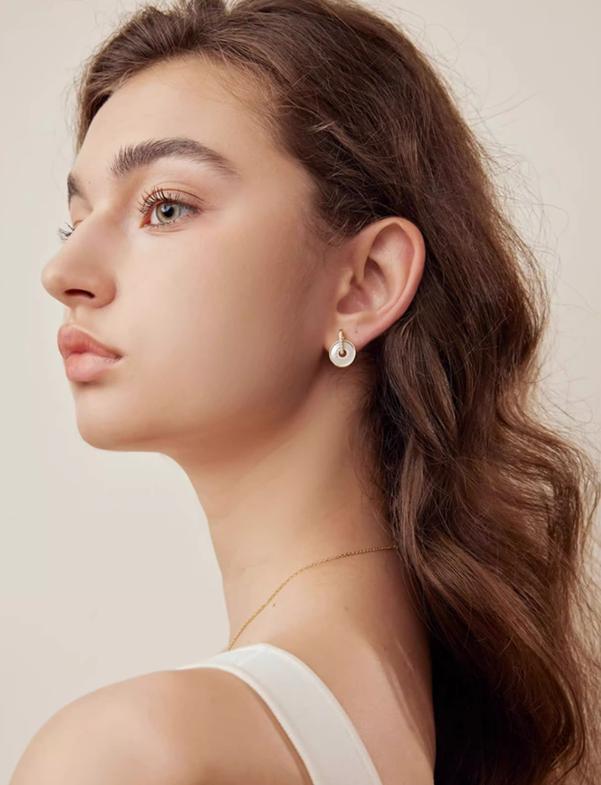 ARSIS Ruyi Lucky Charm Clasp Earrings