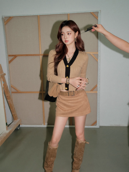 OLIVIA DUO DSY25391 Khaki Color-Block Trim Knit Top