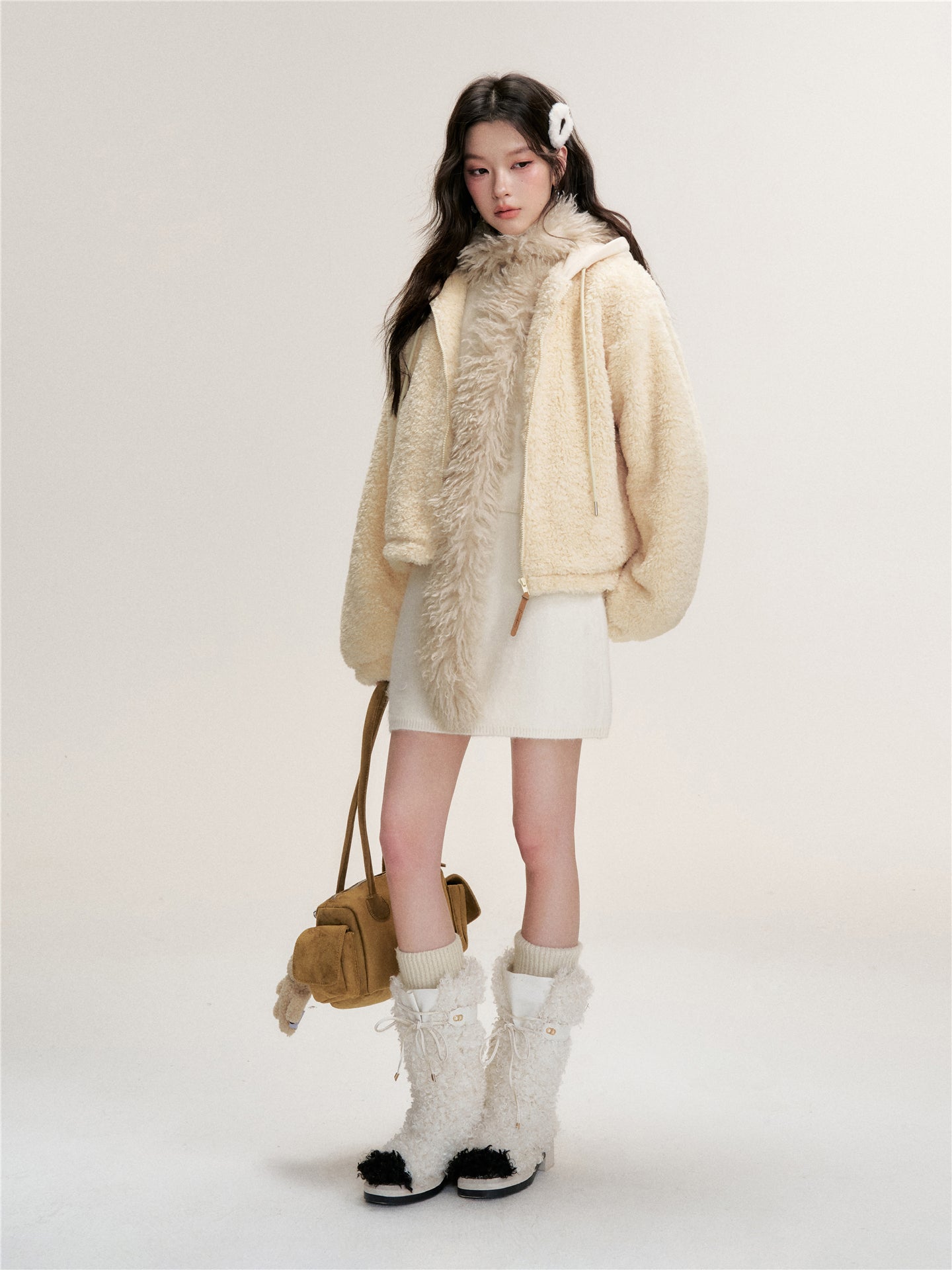 16DEWS 16D25468 Fake two piece hooded spliced fur short jacket