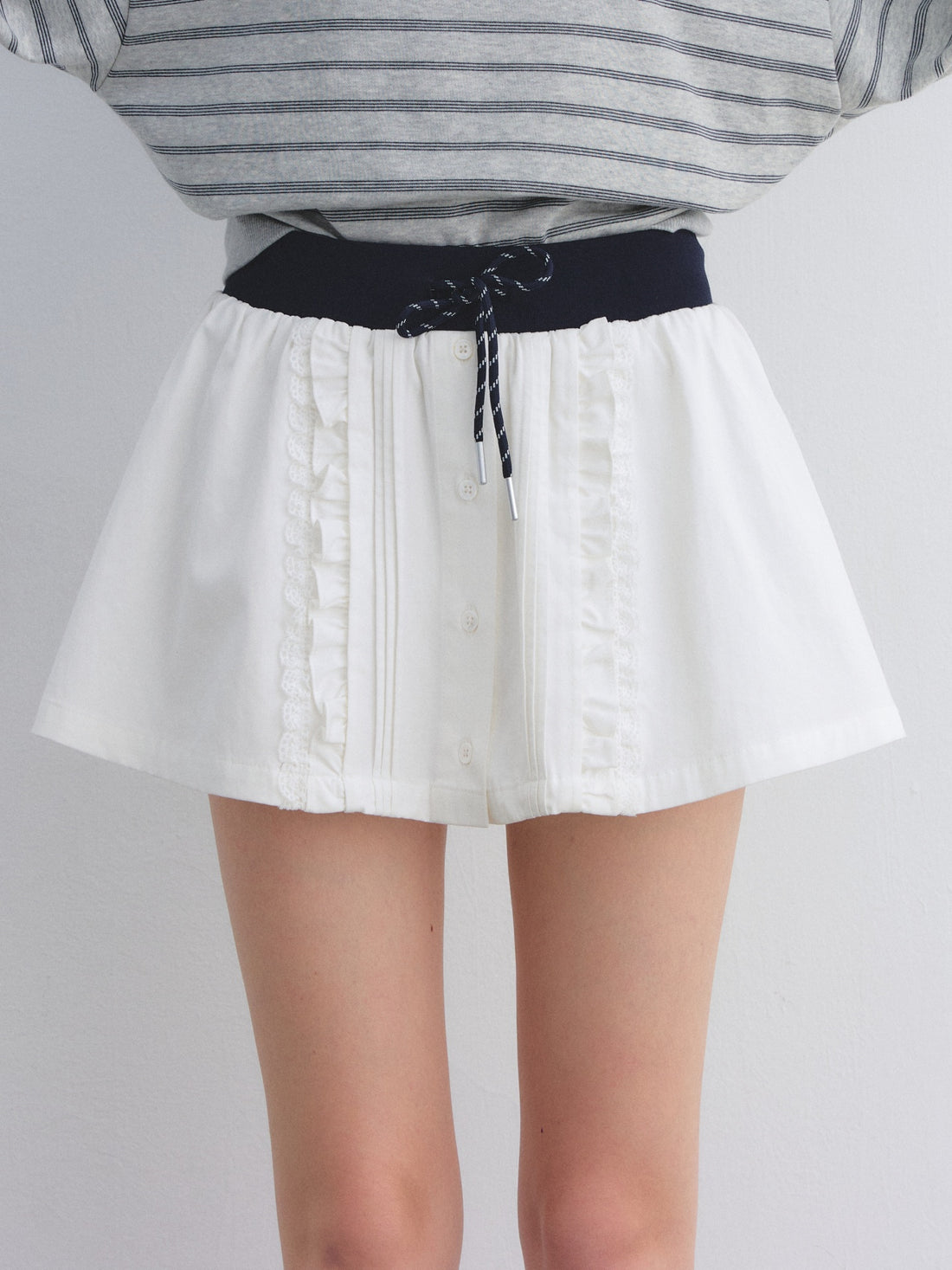 AsGony ASG25673 Folded and pleated placket decorative lace up puffy skirt