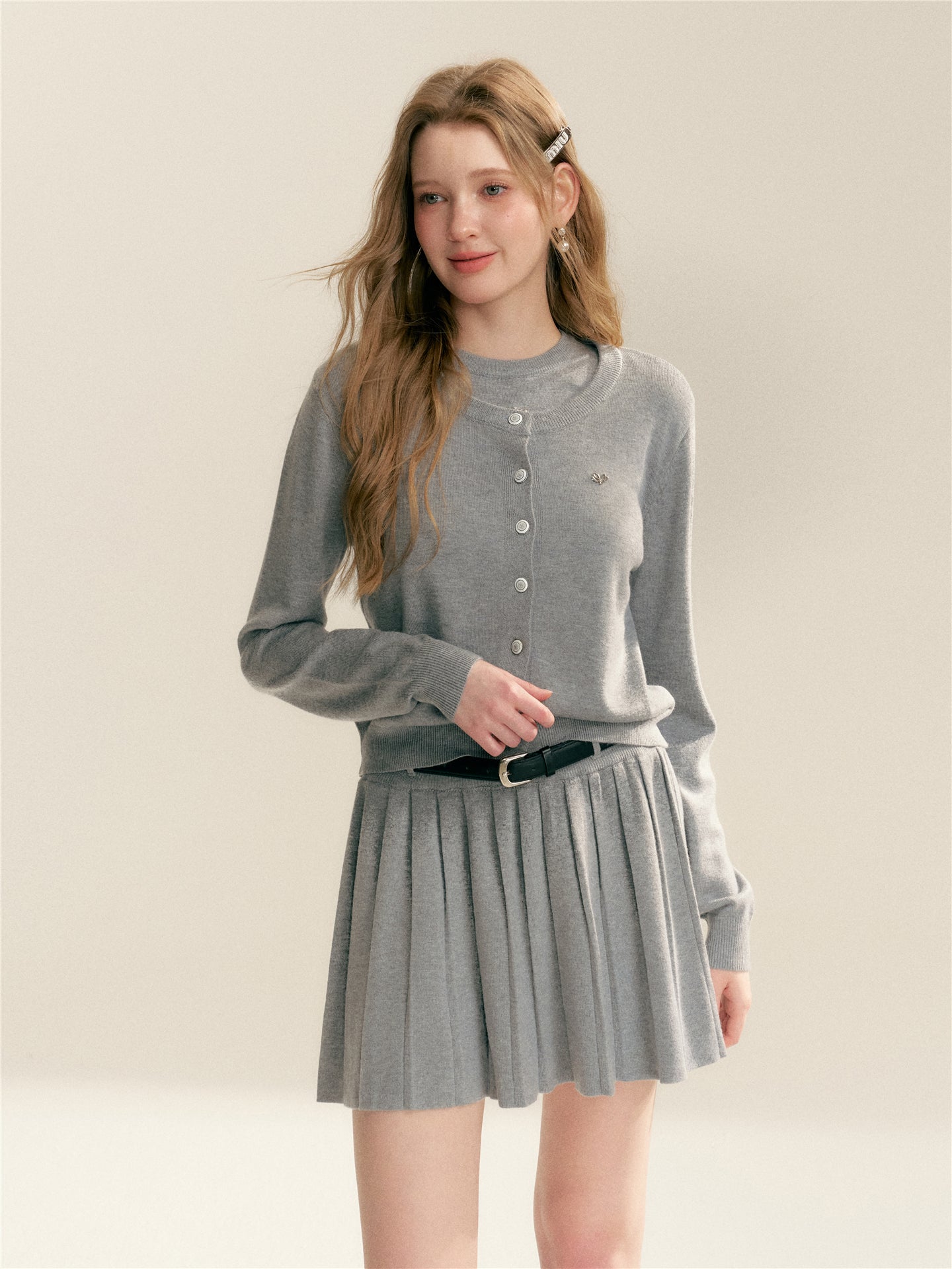 16DEWS 16D246076 Preppy style knitted suit