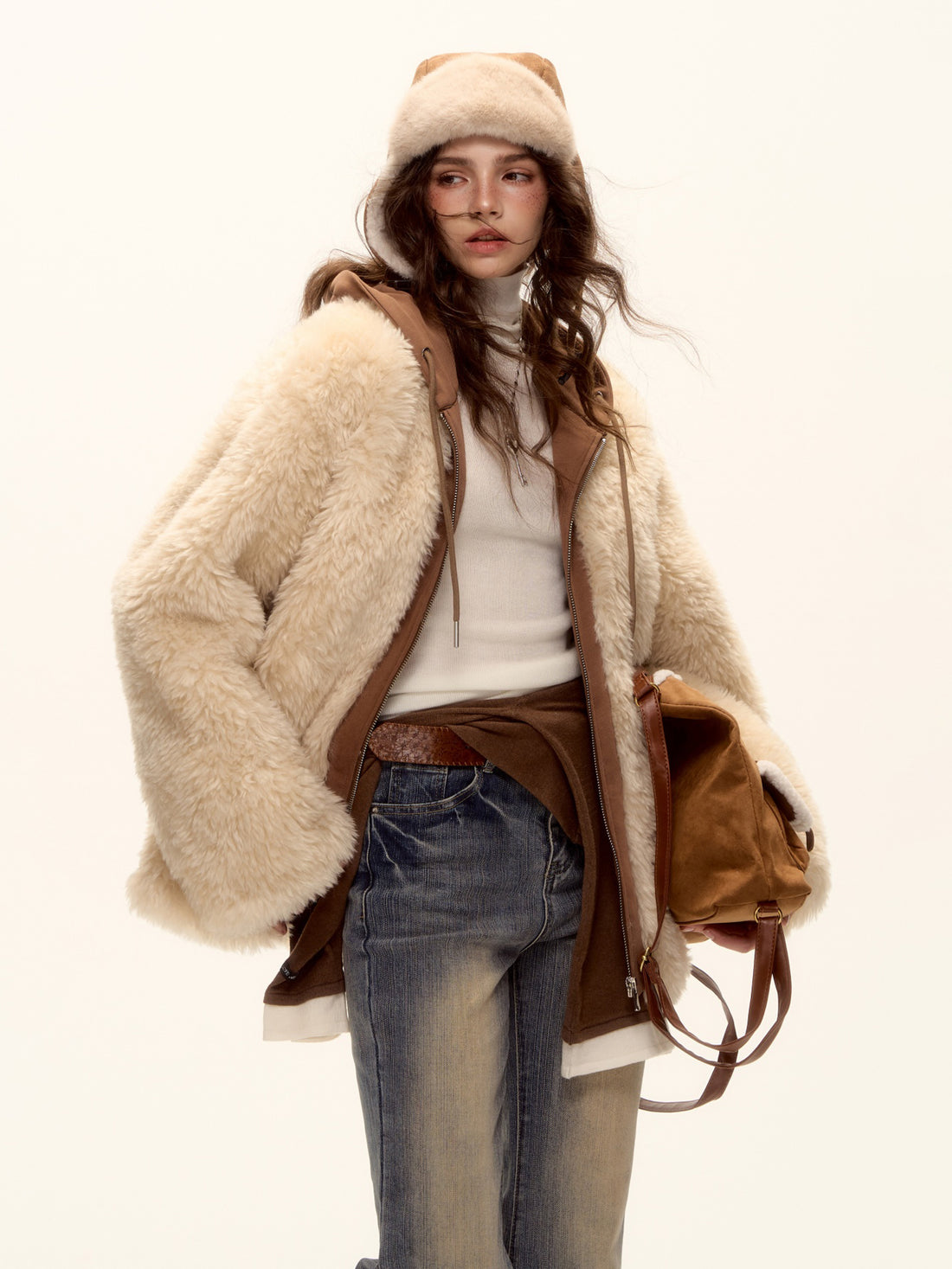 AsGony ASG25487 Hooded sweatshirt with patchwork fur and leather jacket