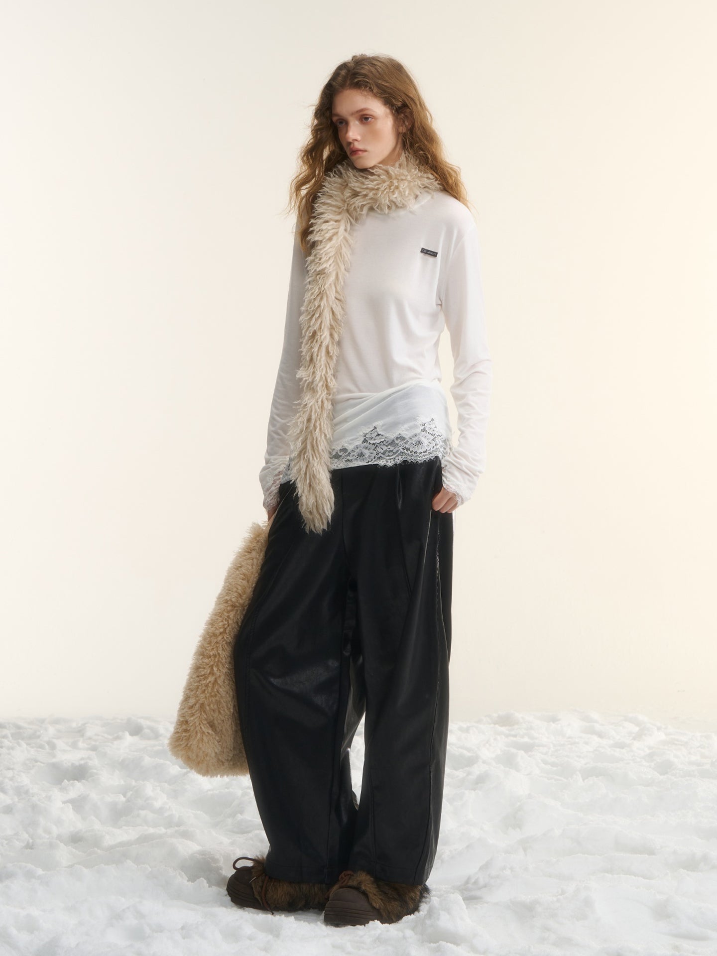 AsGony ASG25556 Protein leather elastic cut black leather pants