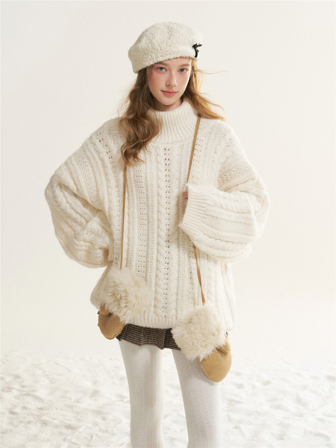 16DEWS 16D25503 High neck twists silhouette pullover sweater