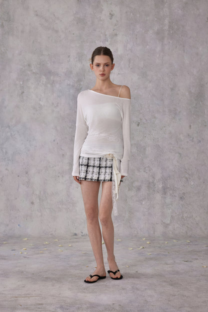 NOMEANSNO N186 Long sleeved lace hem top