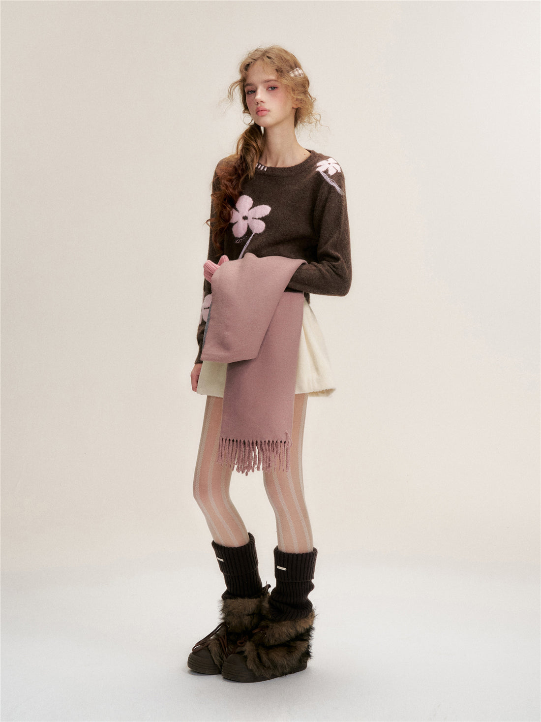 16DEWS 16D25439 Contrasting color round-neck long-sleeved sweater