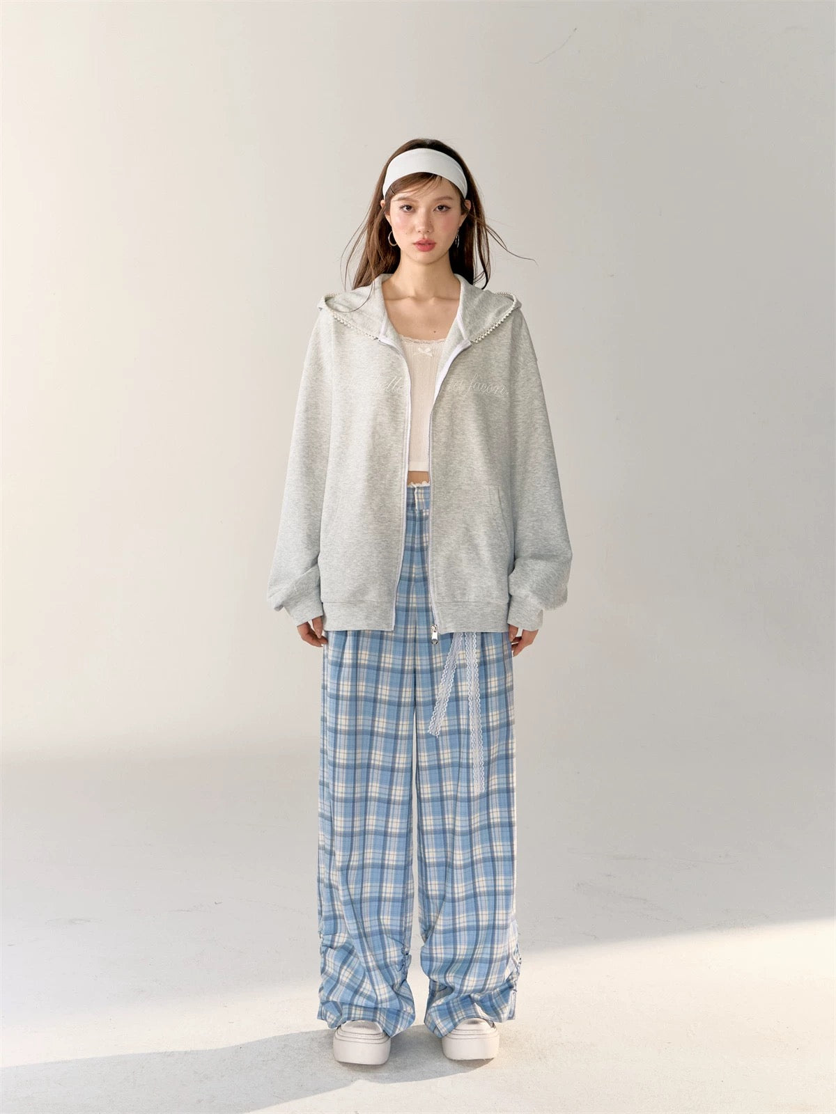 AsGony Grey Oversized Pearl Hoodie