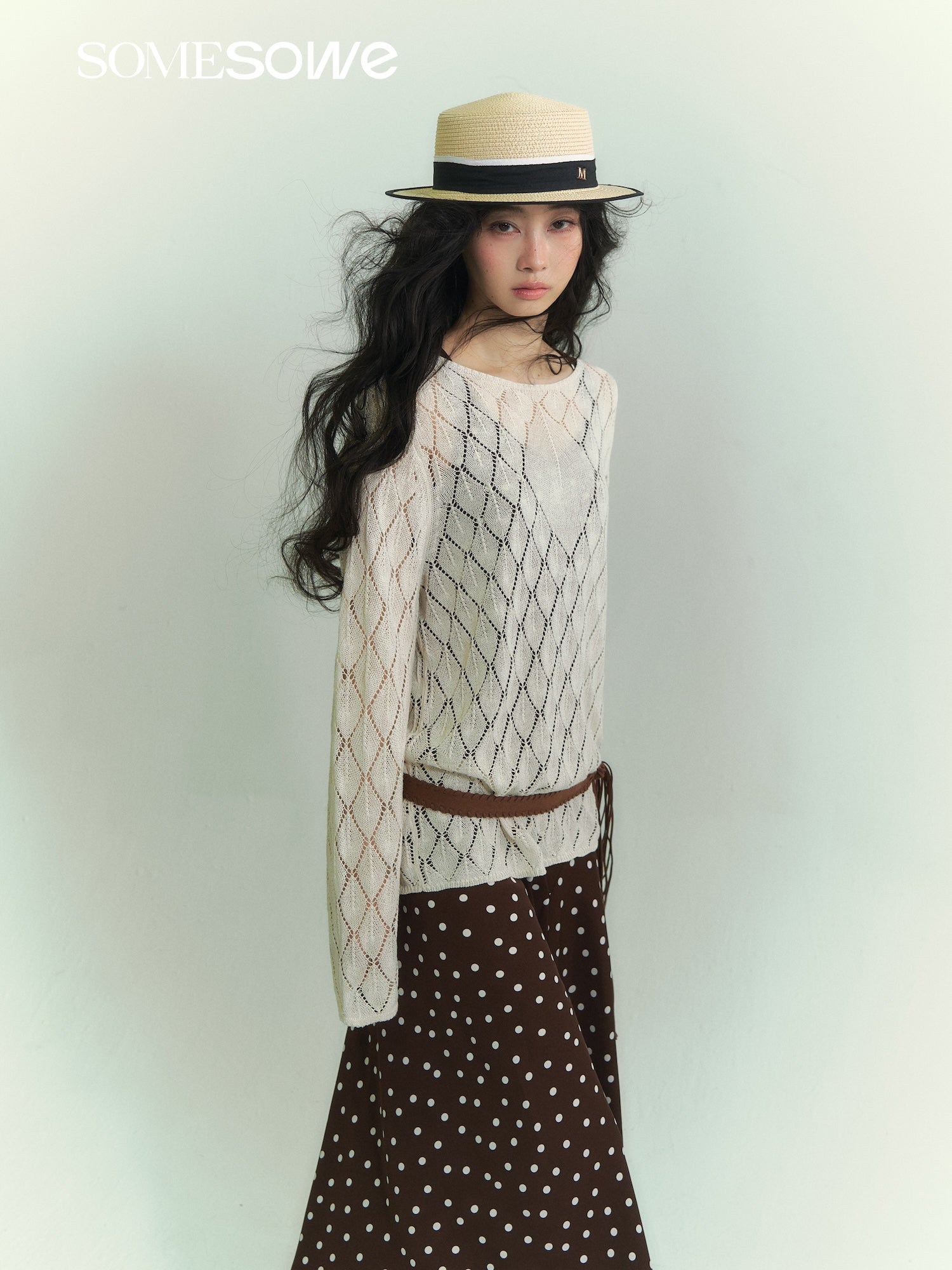 SOMESOWE S2609074 Paper and yarn diamond grid hollow top