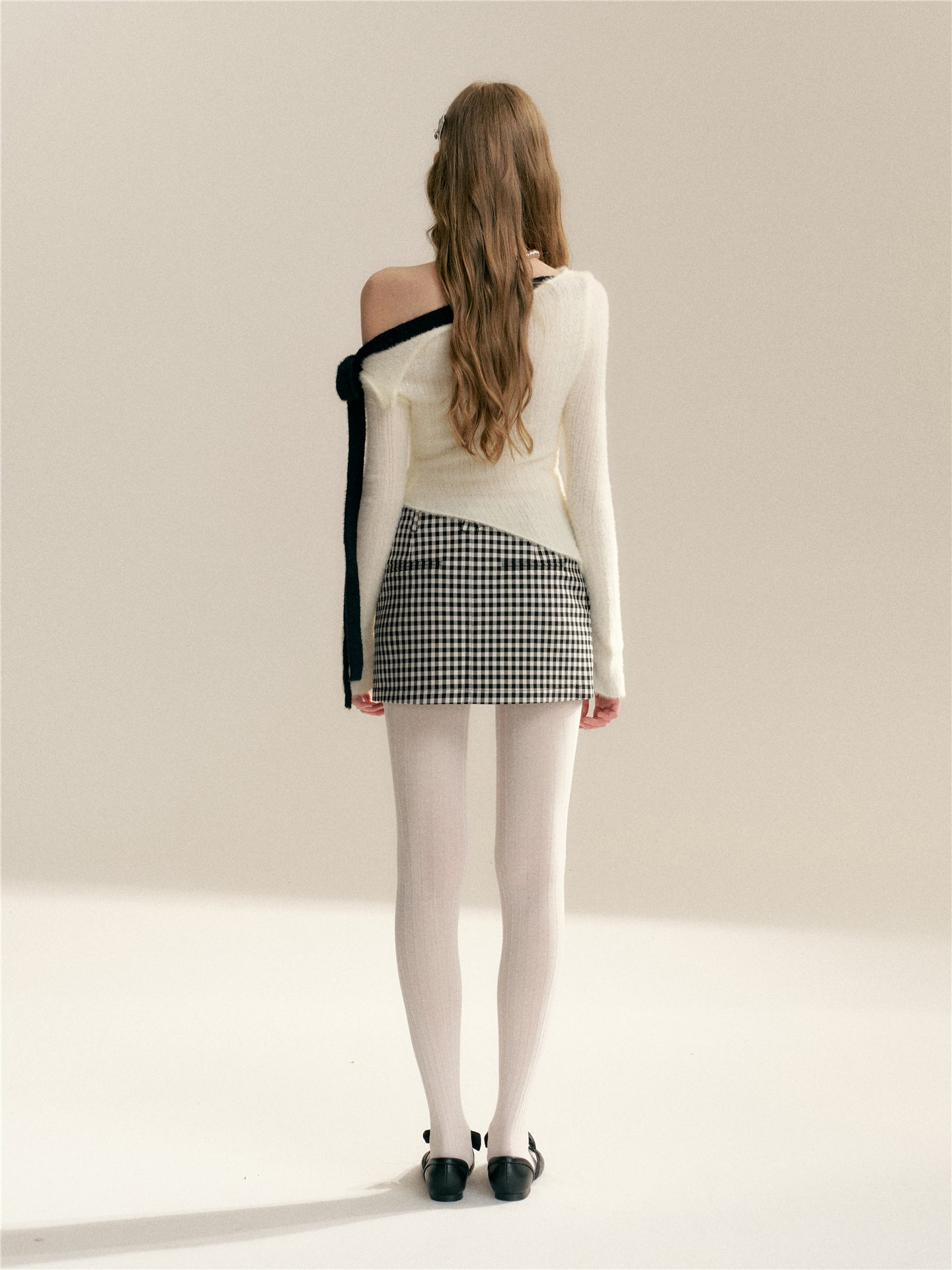 16DEWS 16D26007 Color blocking straps irregular design slim knit sweater