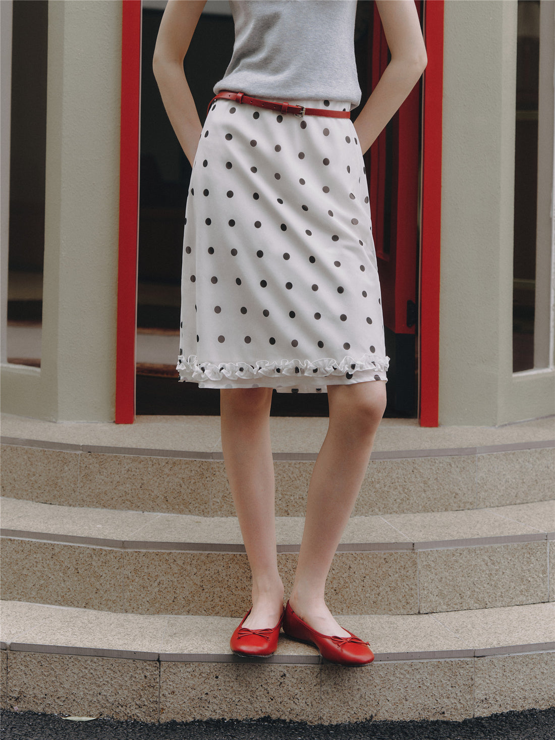 Asgony ASG26551 Low-Rise Straight-Leg Jeans with Red Belt