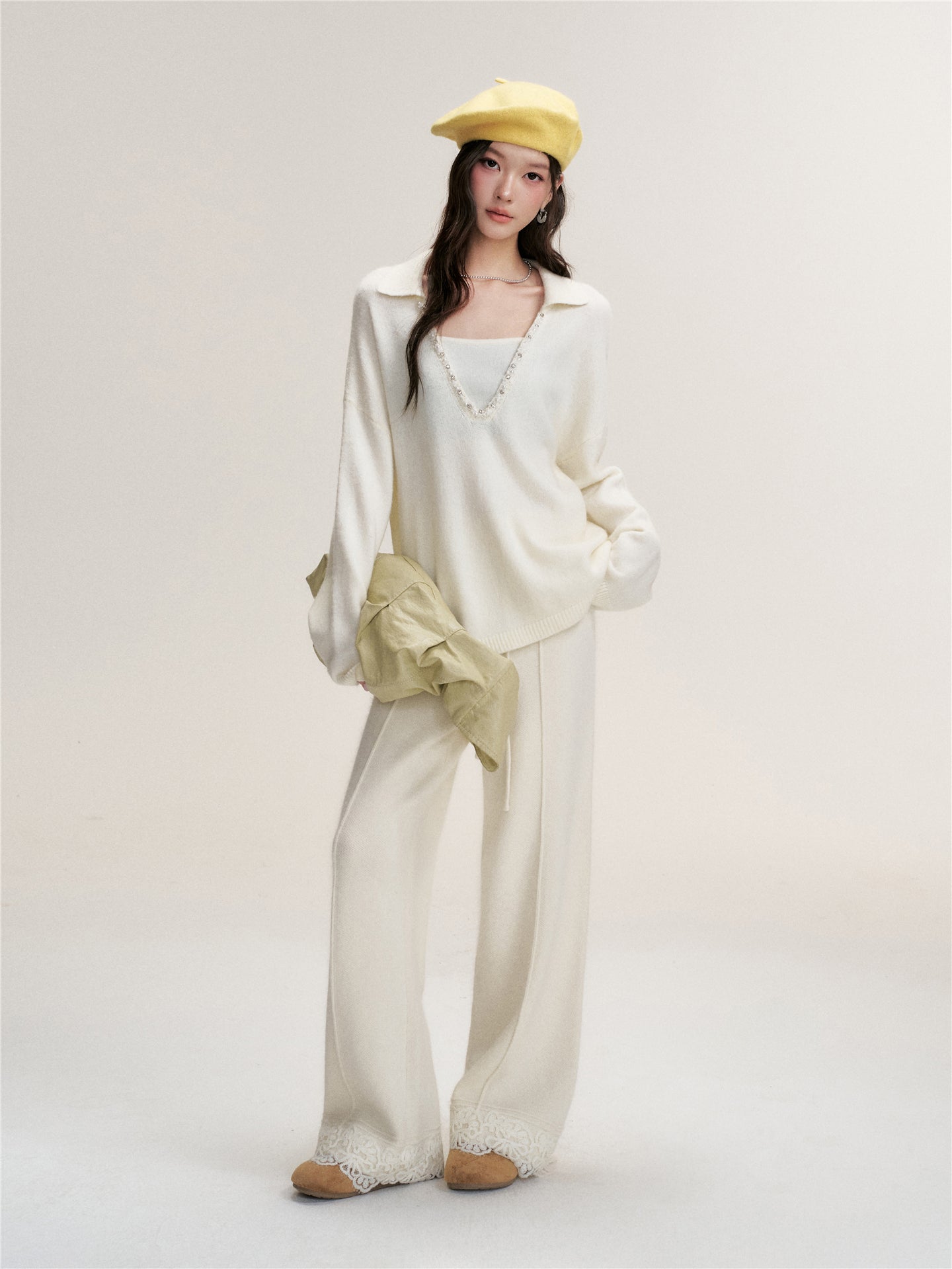 16DEWS 16D25470 Fake Two Piece Bead Chain Collar Knitted Sweaters