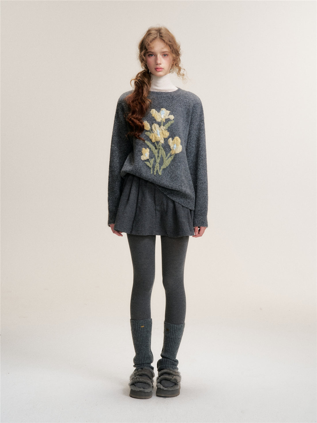 16DEWS 16D25452 3D jacquard contrasting floral pullover sweater