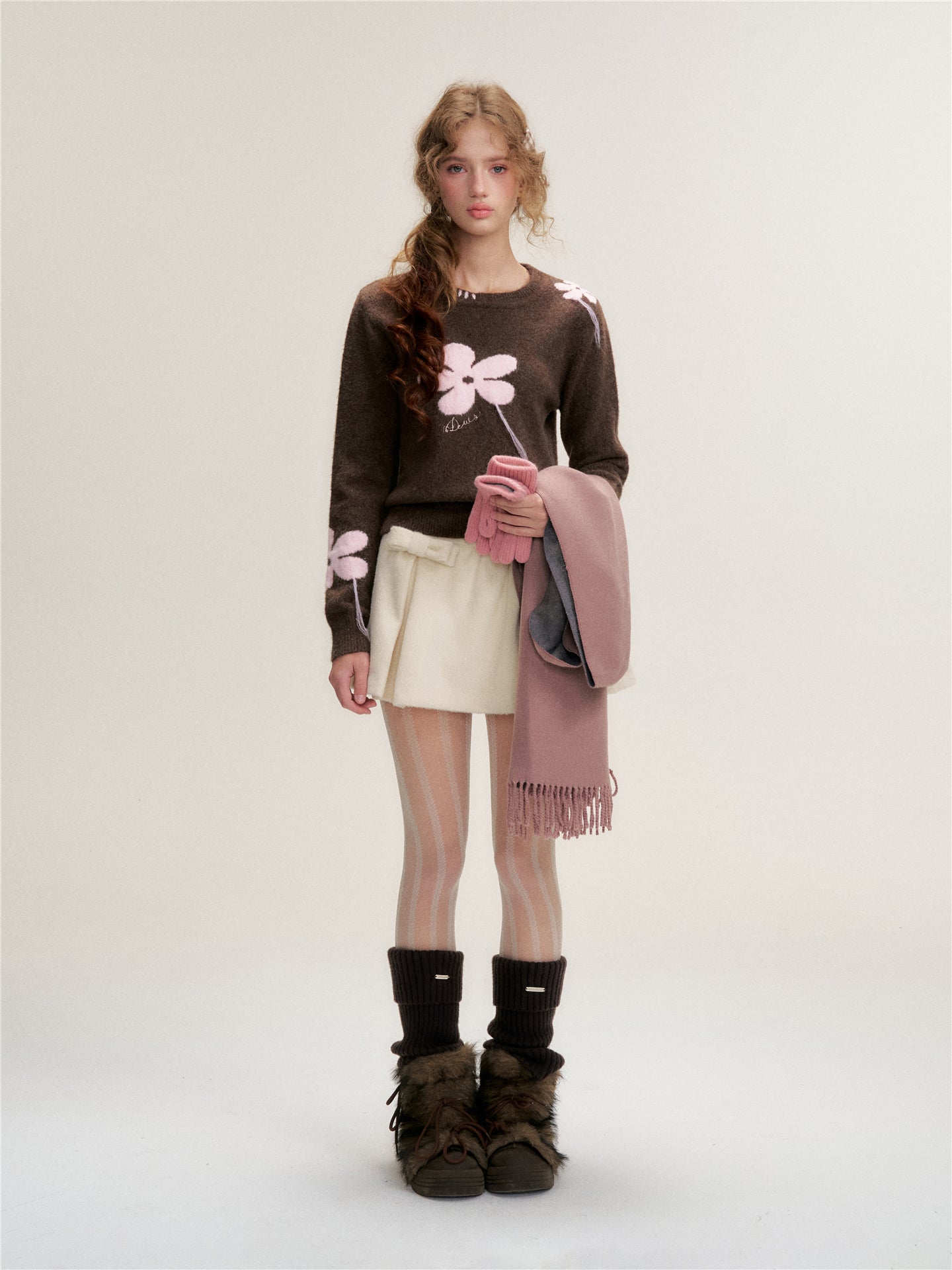 16DEWS 16D25439 Contrasting color round-neck long-sleeved sweater