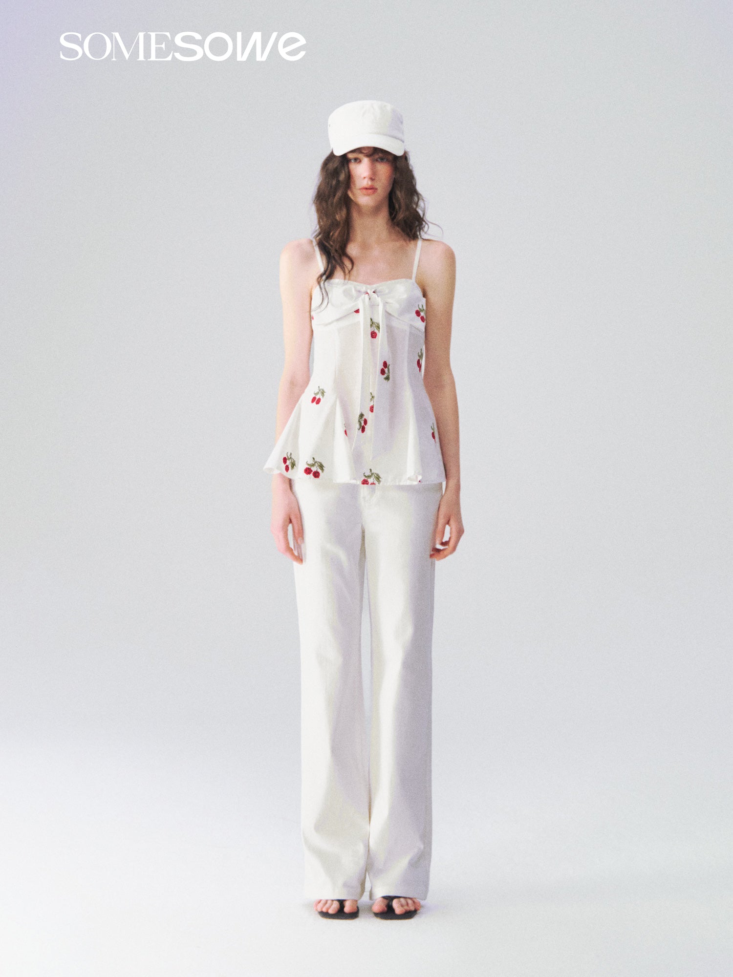 SOMESOWE S2609092 Elastic straight leg white jeans