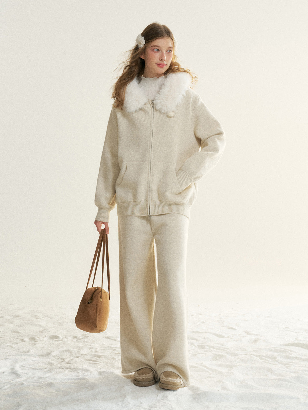16DEWS 16D25555&amp;16D25556 Cleanfit detachable fur collar hooded knitted cardigan + pants set