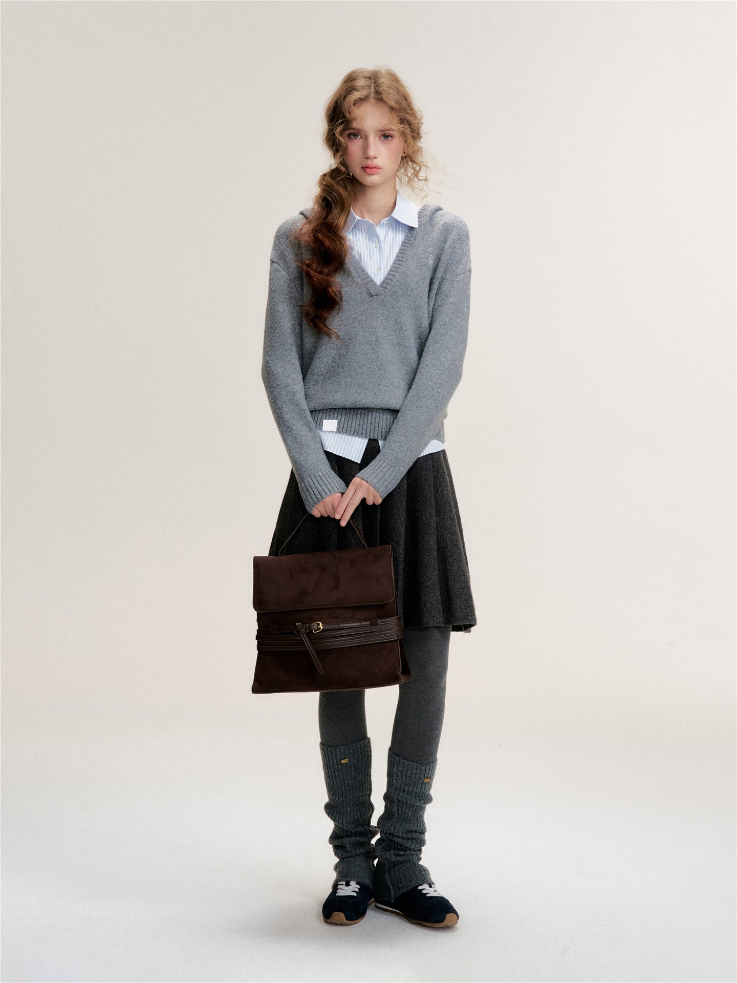 16DEWS 16D25486 Shirt splicing hooded knitted sweater