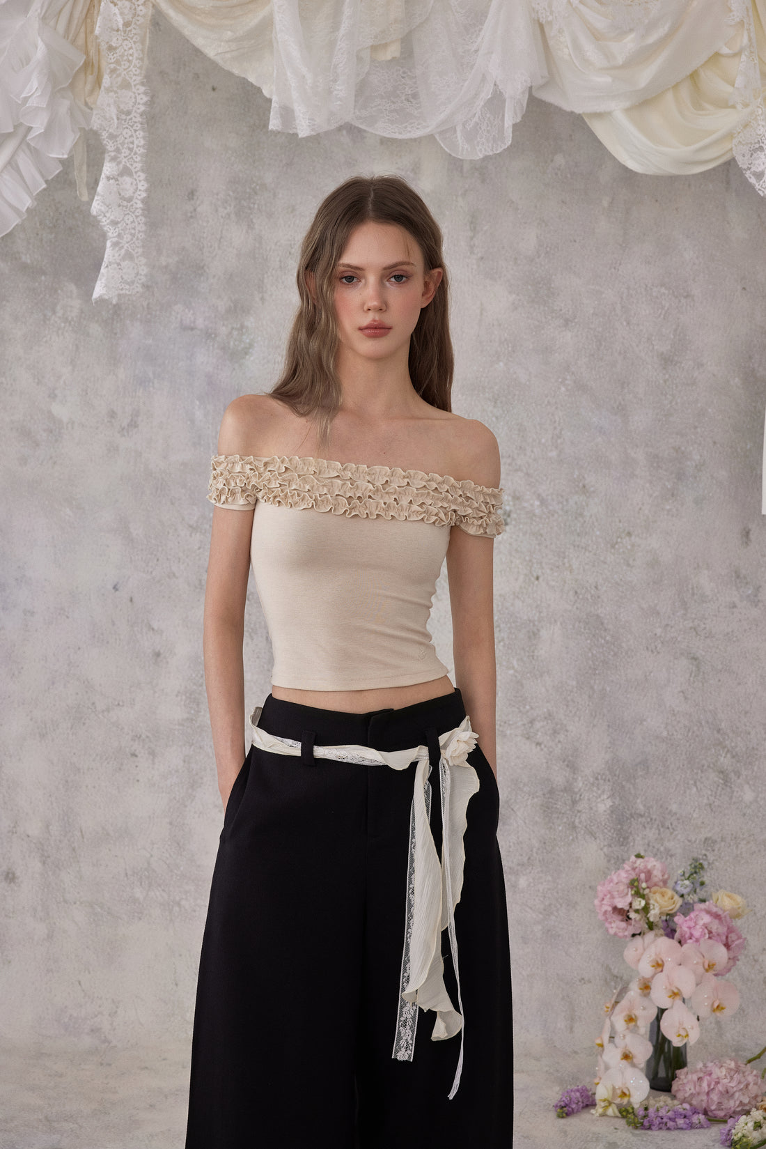 NOMEANSNO N157 Ruffled off-shoulder top (2color)