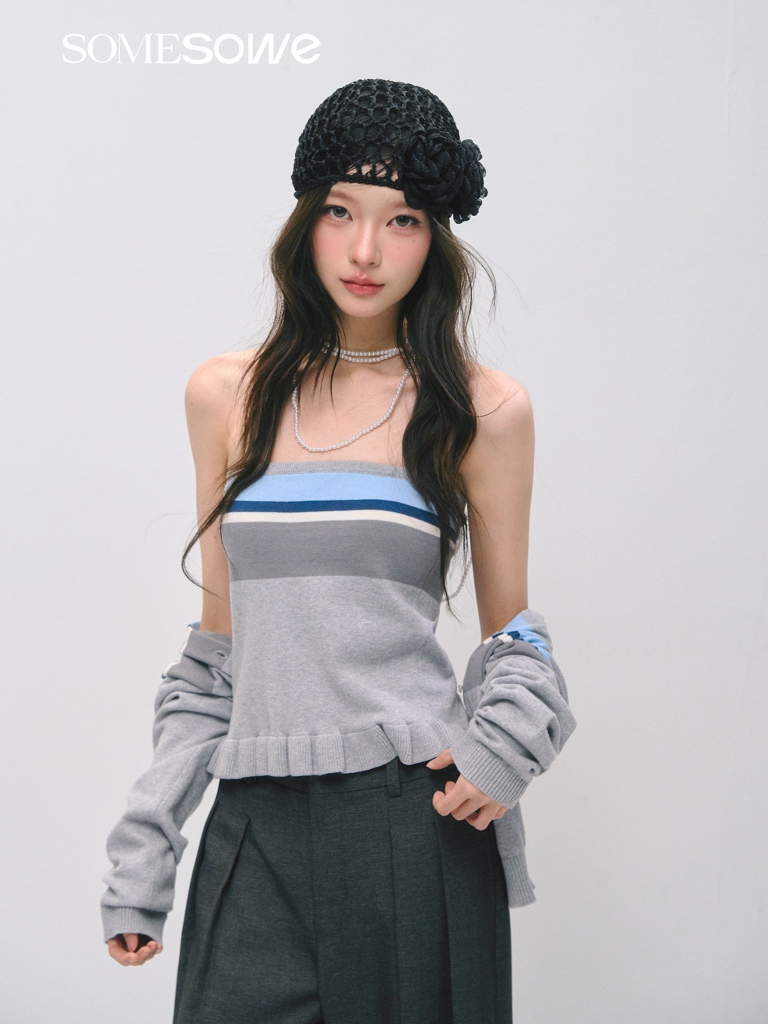 SOMESOWE S2509028 Ruffle strapless cardigan set
