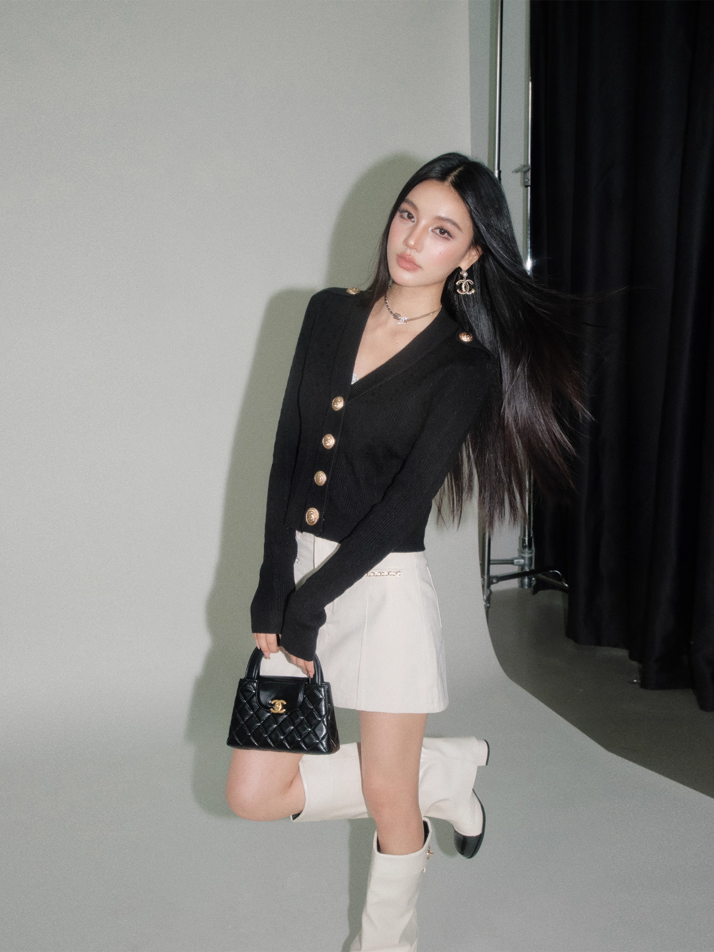 OLIVIA DUO DSY25352 V-neck Golden Button Cardigan