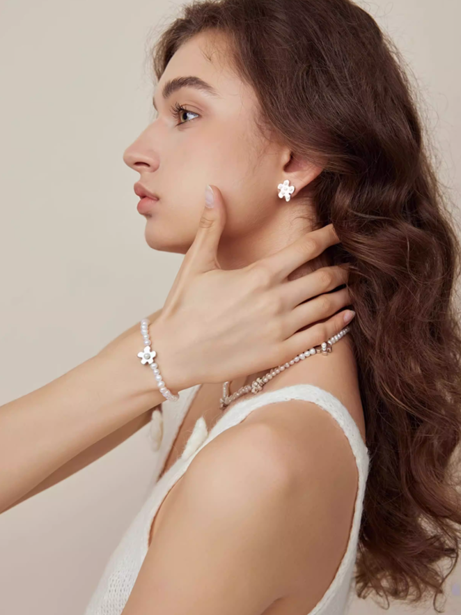ARSIS Vitality flower Ear studs and clips