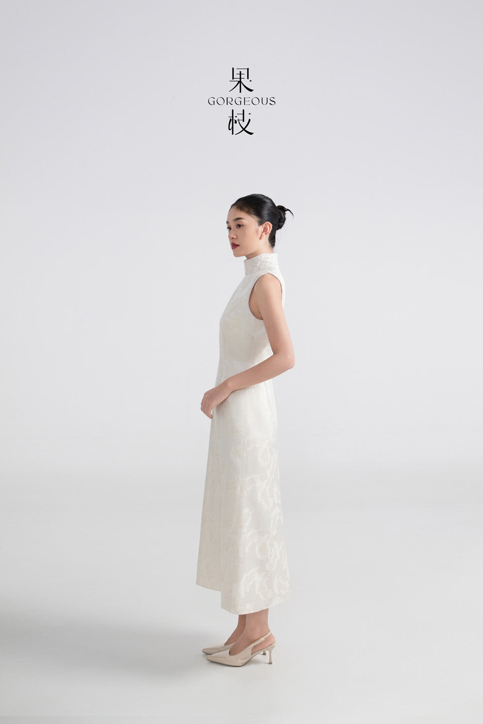 GORGEOUS Long Sleeveless Dress