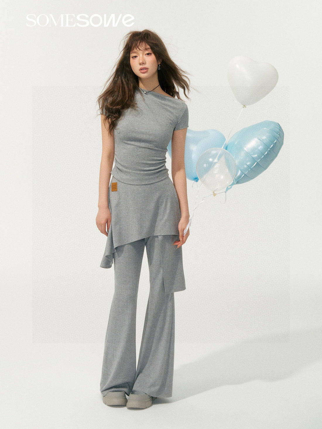 SOMESOWE S2508071 Asymmetrical Shoulder Ruched T-Shirt (2color)