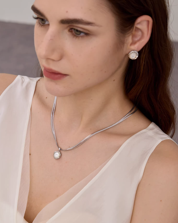ARSIS Moonlight Snake Bone Necklace