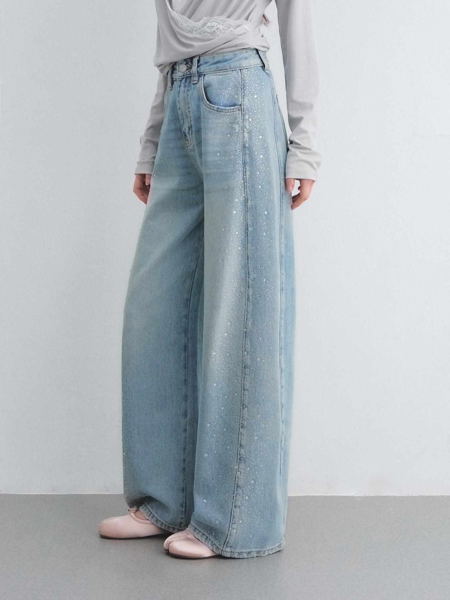 AsGony ASG26040 Lyocell washed rhinestone decorative curved knife jeans
