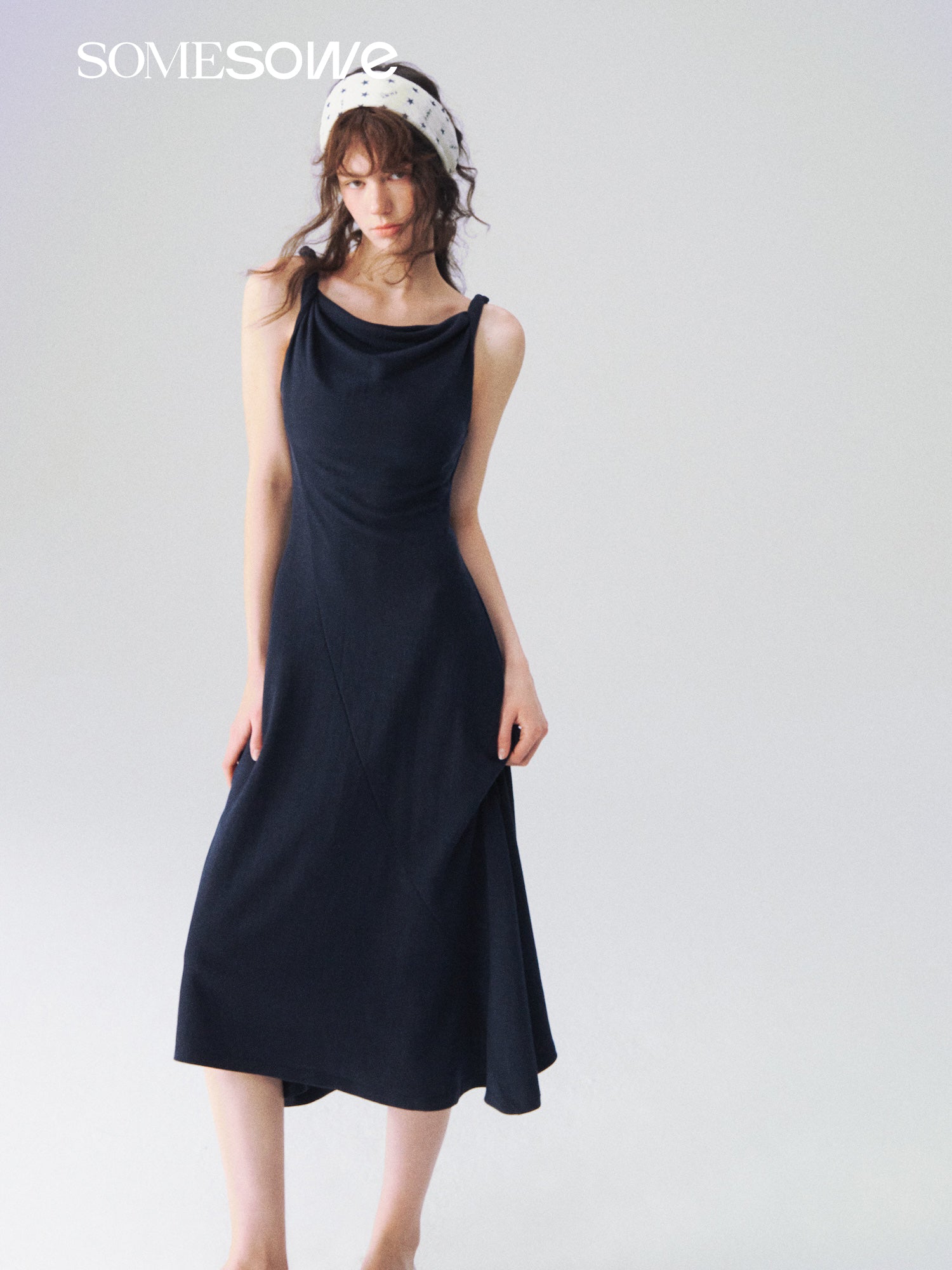 SOMESOWE S2609105 Twisted shoulder strap knit dress