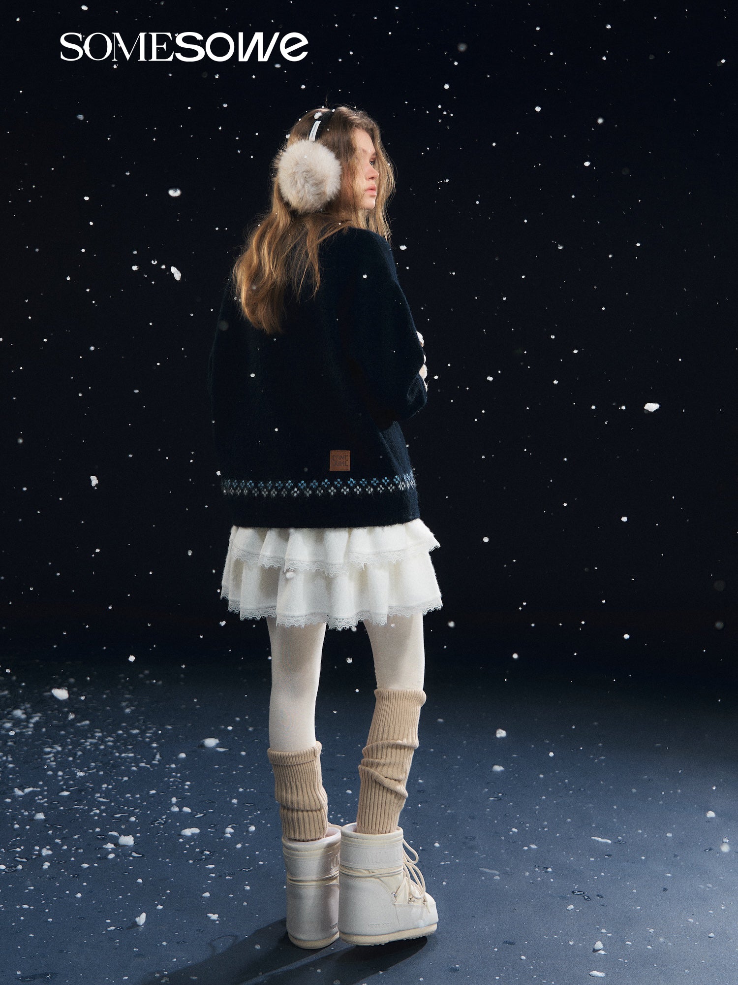 SOMESOWE S2508313 Snowflake Pony Soft Round Neck Sweater