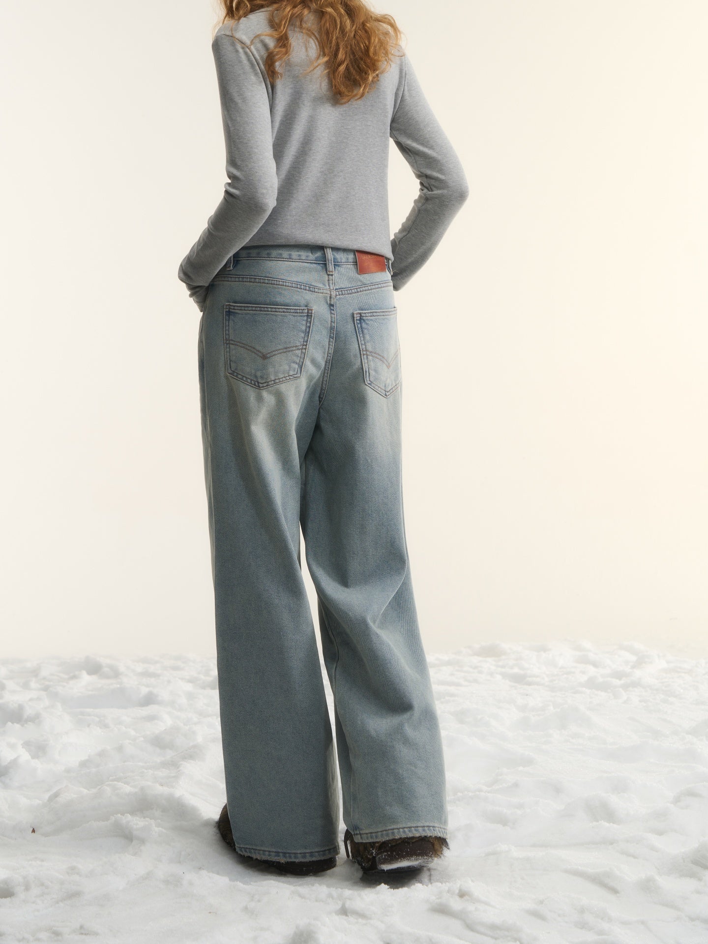 AsGony ASG24677 Washed denim jeans with curved segmentation and worn edges