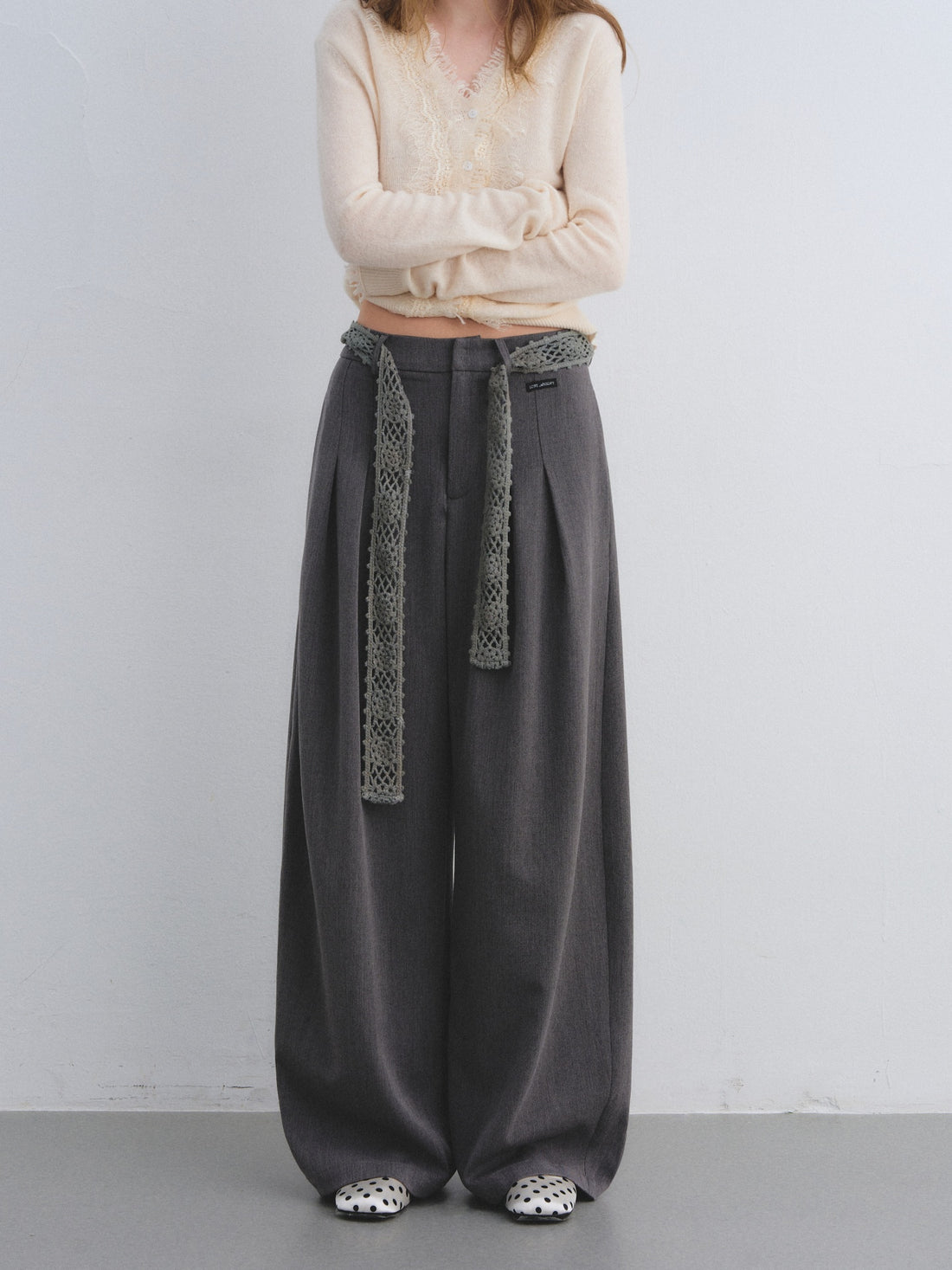 AsGony ASG25636 Floral waist hook pleated wide-leg suit pants