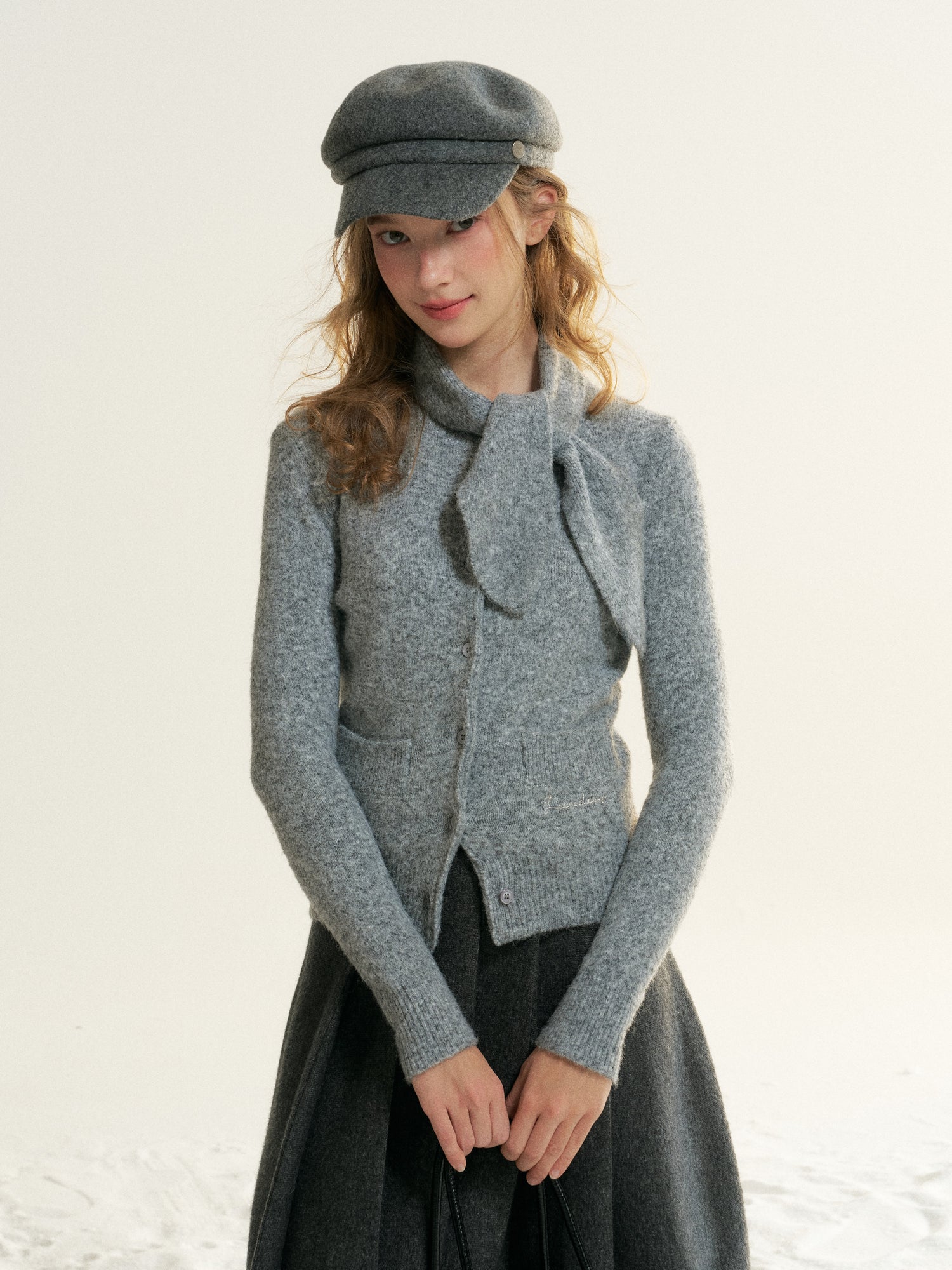 16DEWS 16D25521 Detachable Scarf Collar Knitted Top