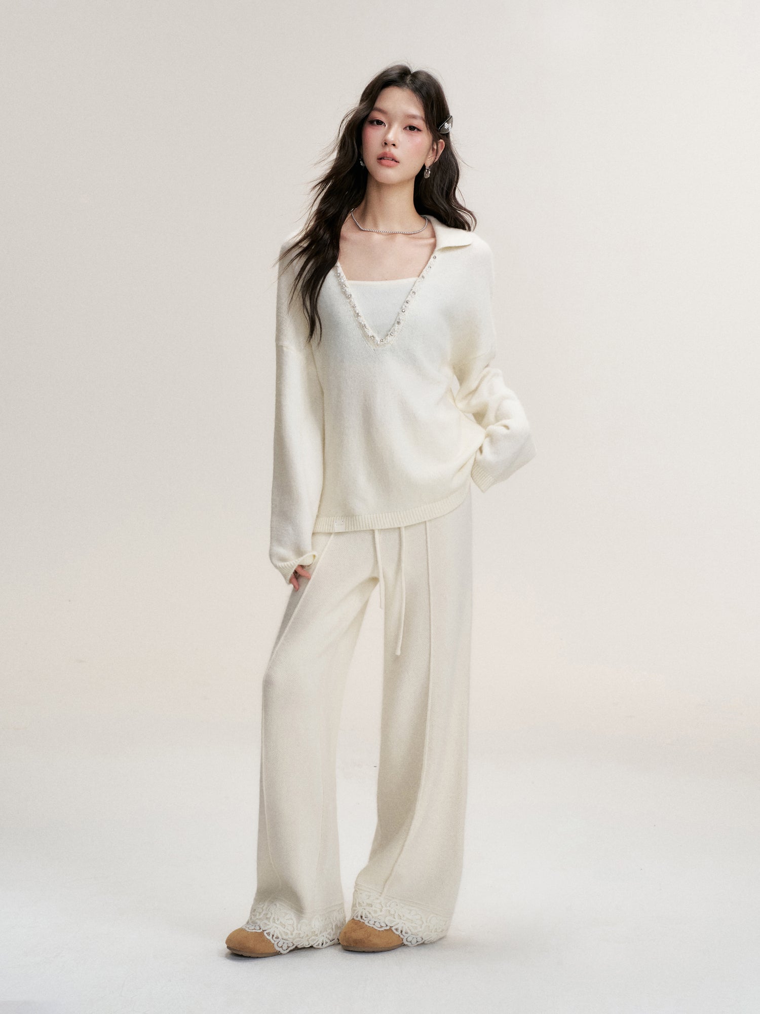 16DEWS 16D25470 Fake Two Piece Bead Chain Collar Knitted Sweaters