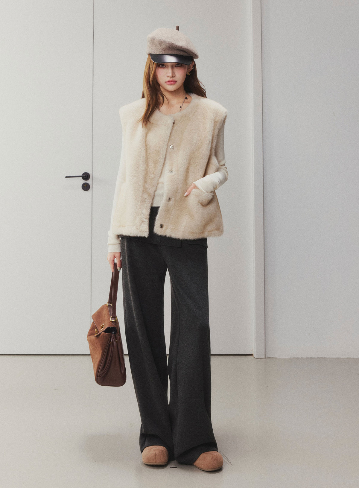 OTEBANBASS Ote260901 Relaxed Fit Eco-Fur Vest Jacket